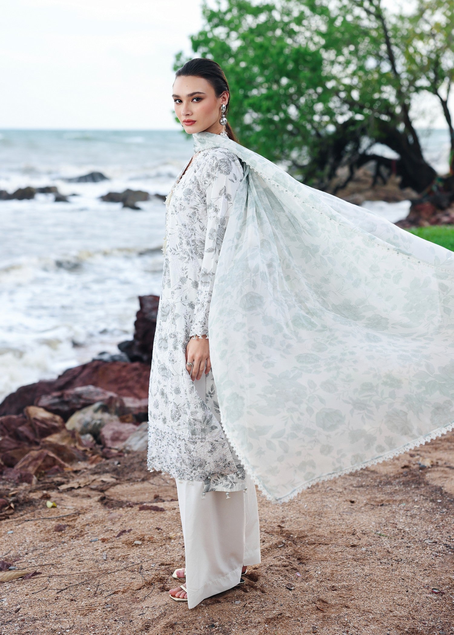 crepe silk Kurta Set in White
