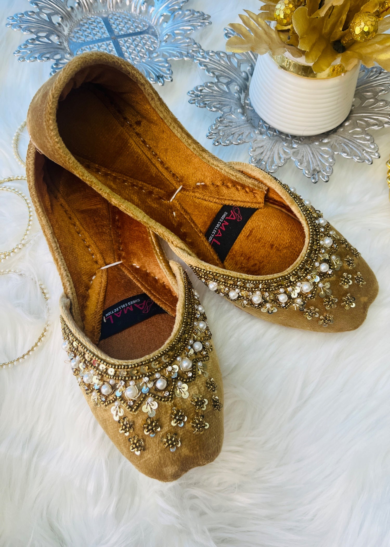 Khussa in Gold by - High Quality Women Khussa NJM5048