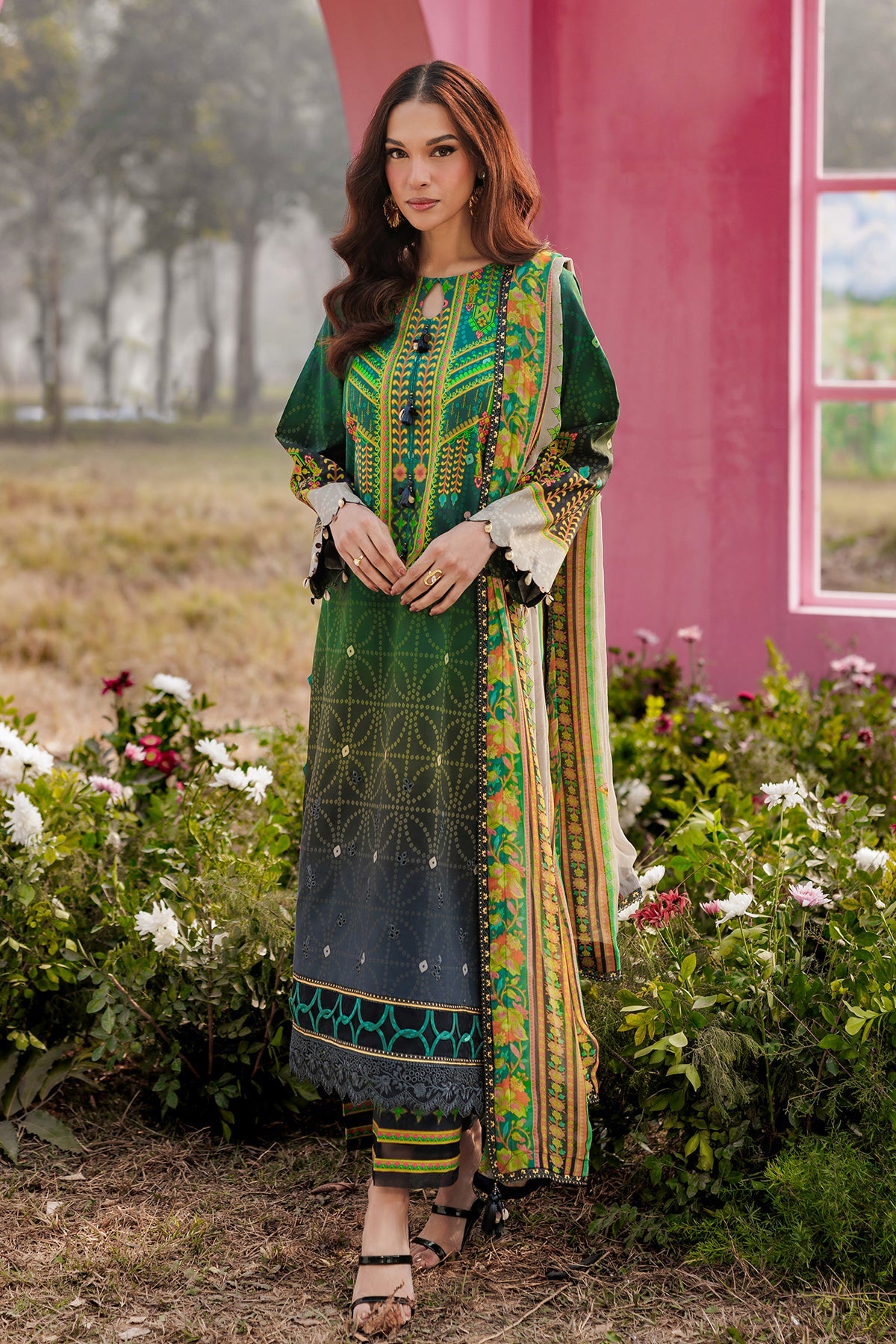 Rang-e-Bahar Lawn – CRB6-01