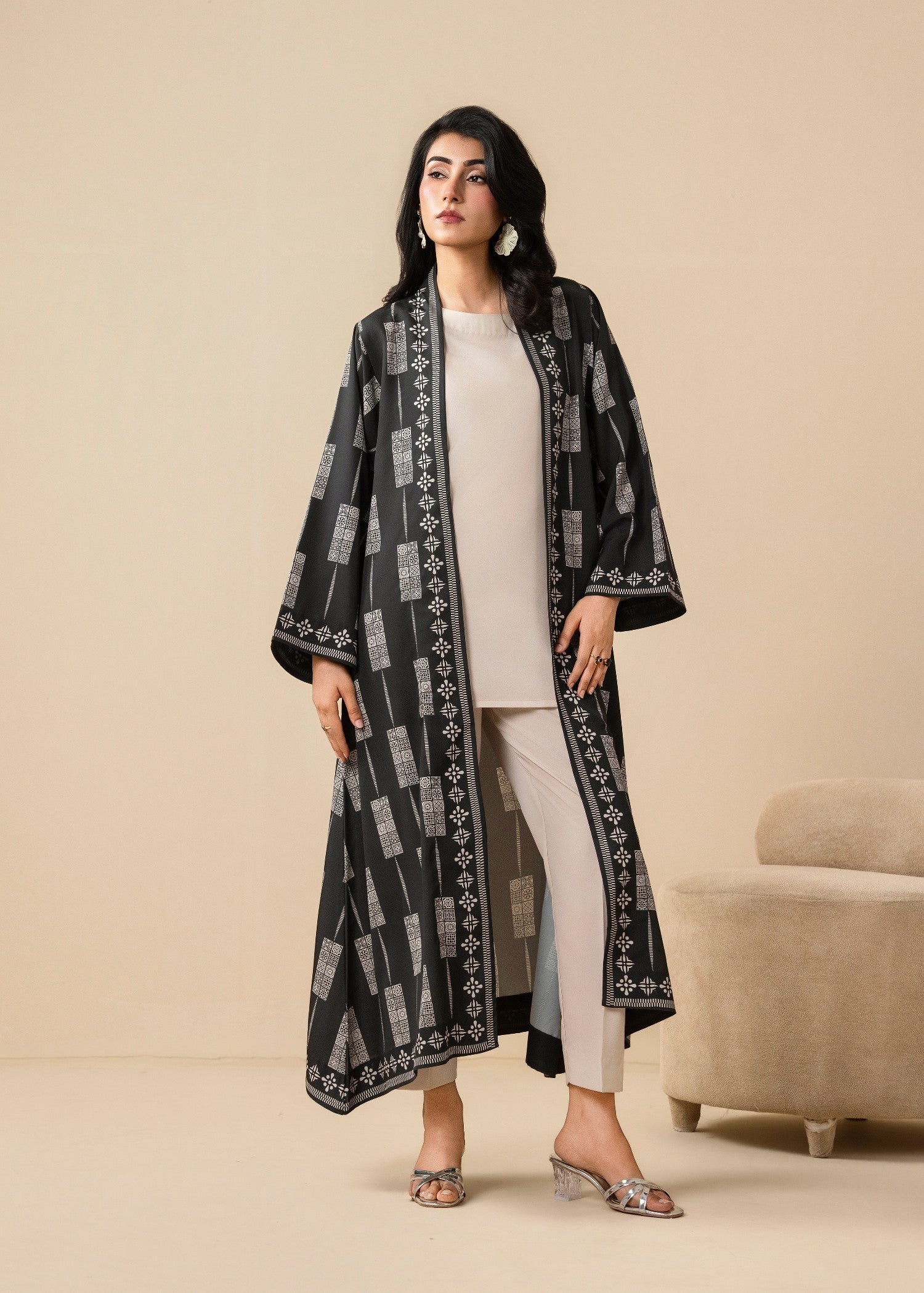 silk crepe Gown in Black