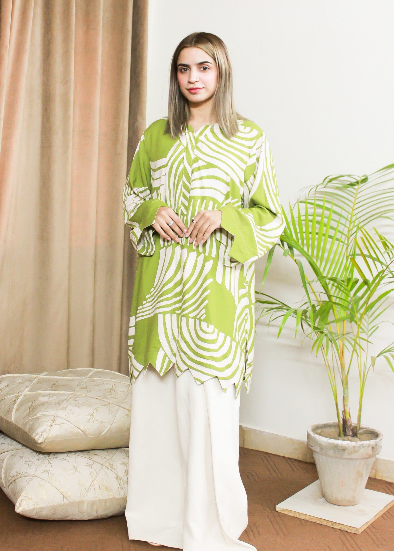 linen Kurti in Ivory, herb green