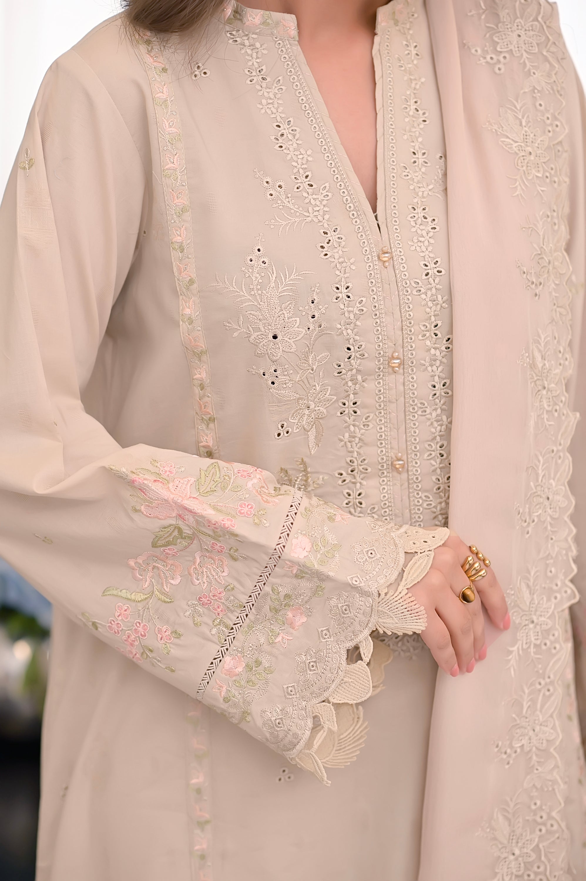 jacquard Unstitched in Almond brown