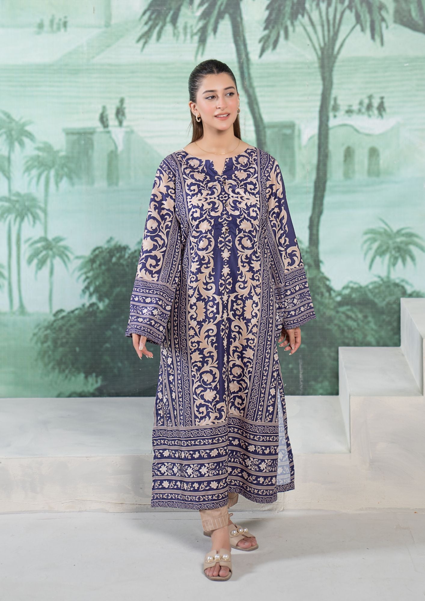 arabic lawn Kaftan in Navy blue
