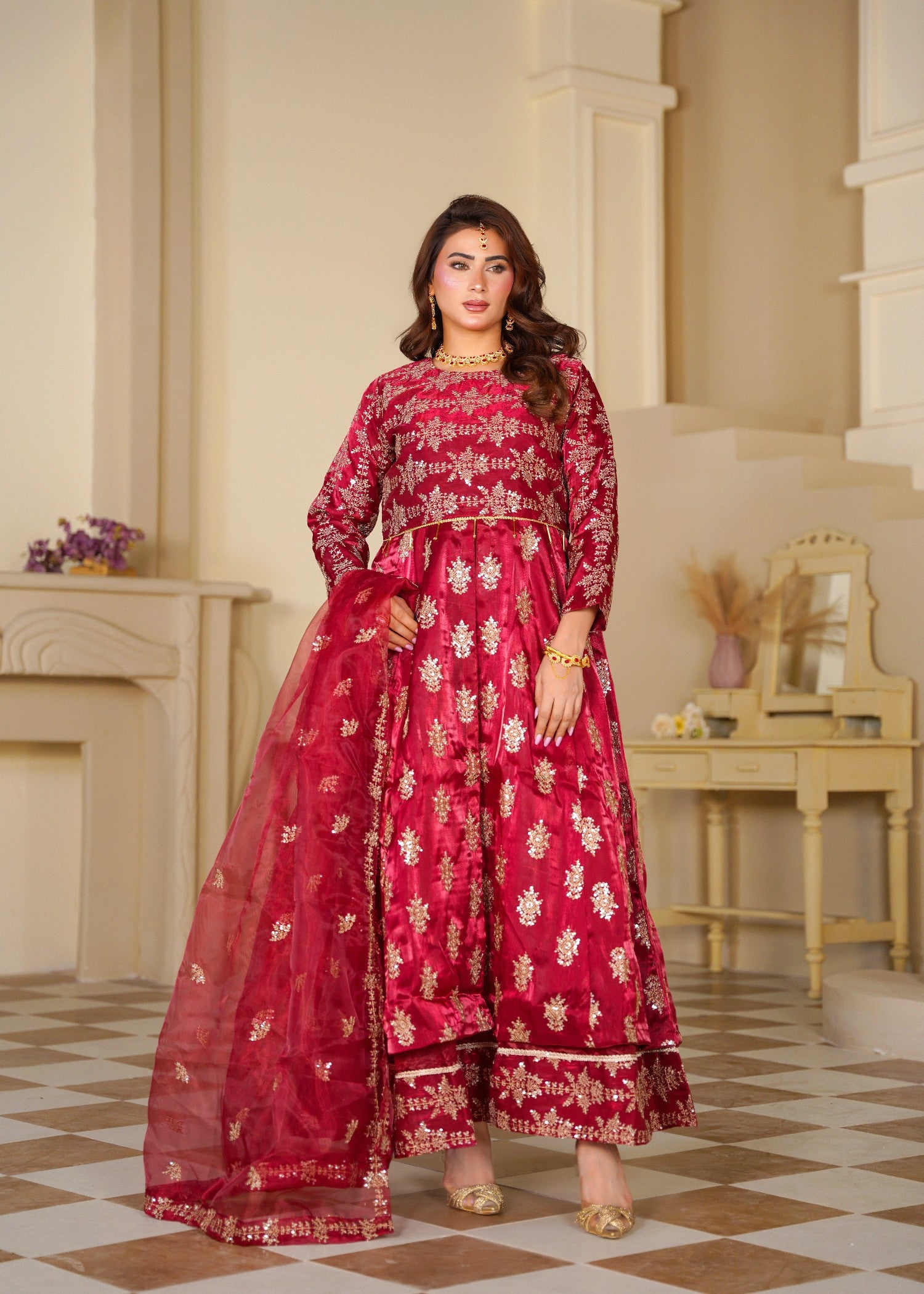silk tissue Maxi in Gold, maroon