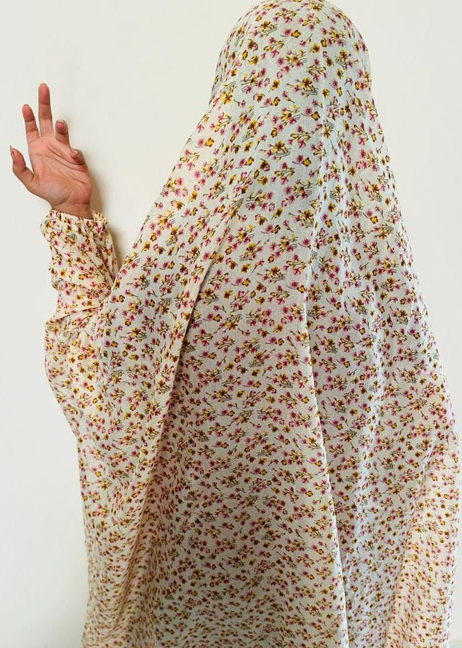 lawn Chaddar in Cream