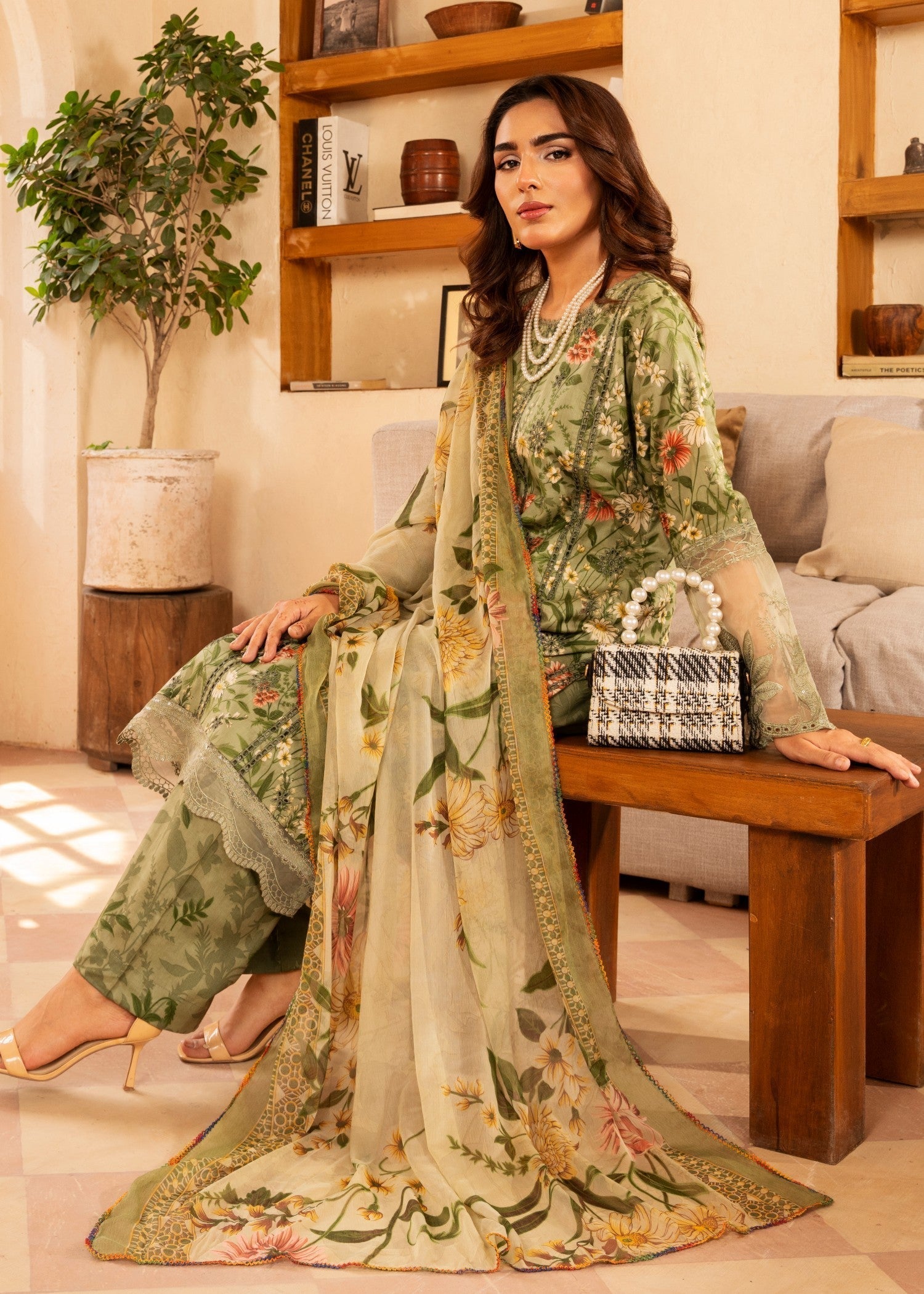 lawn Kurta Set in Avocado green