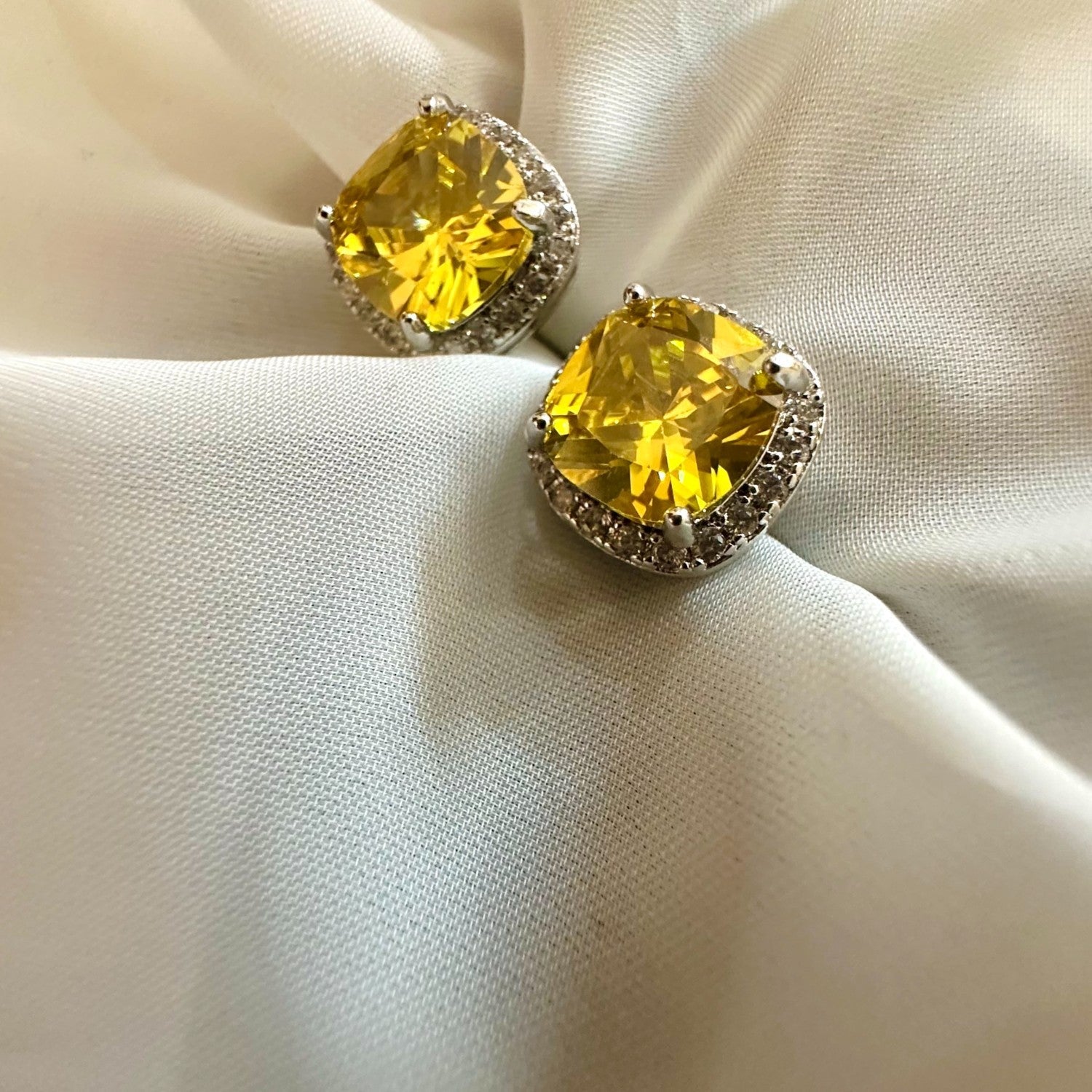 Studs in Yellow Color by - Trendy Women Studs HKV9530