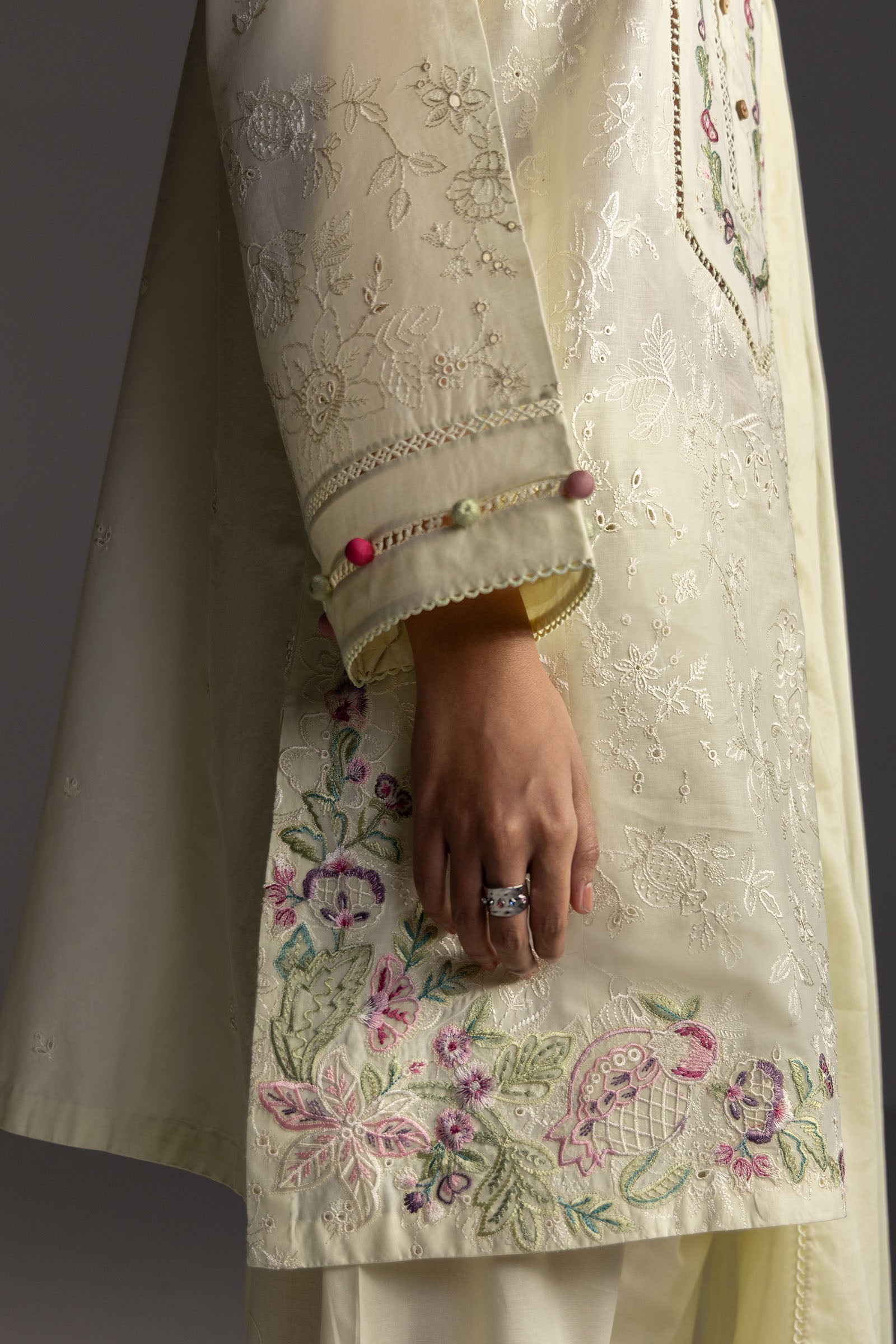 Coco Lawn Edit – Liora-8B