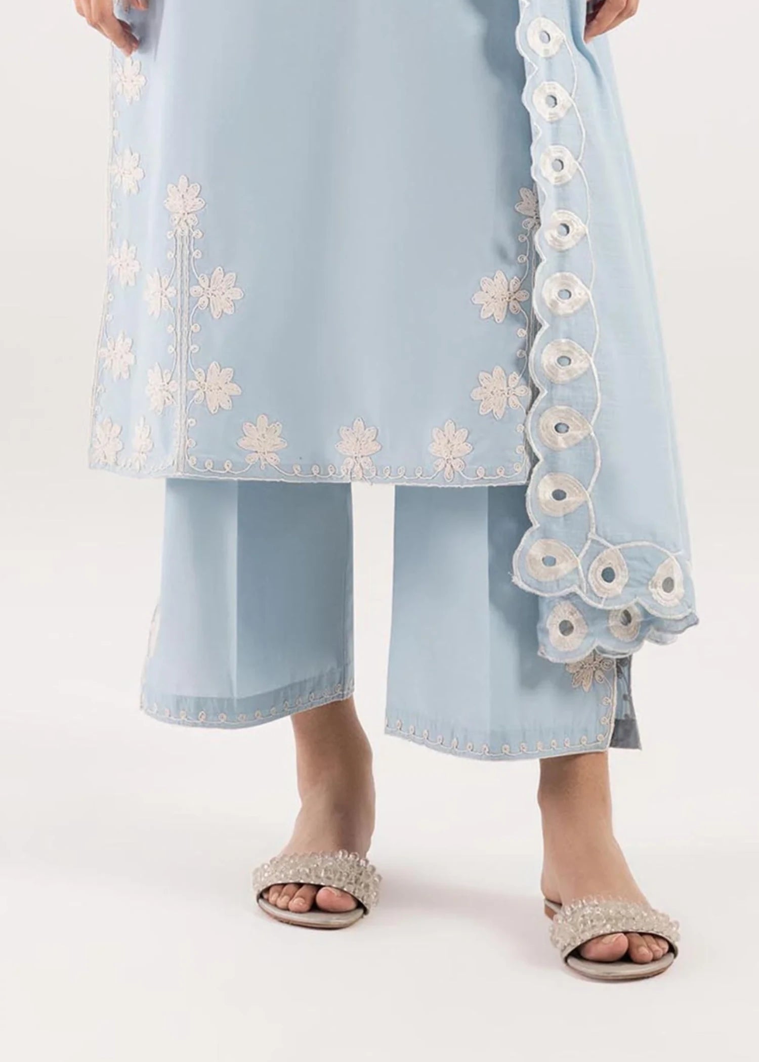 lawn Trousers in Light blue