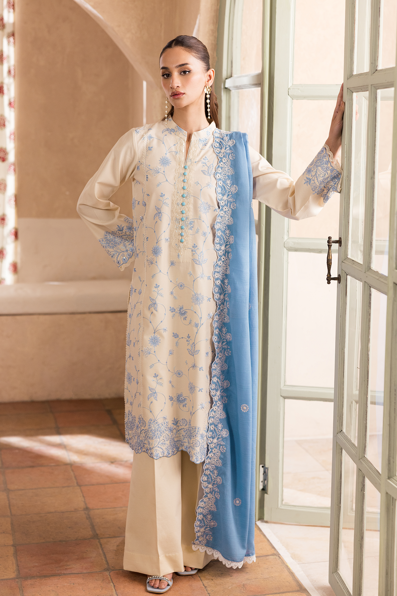Nissa Chikankari Lawn – N-02