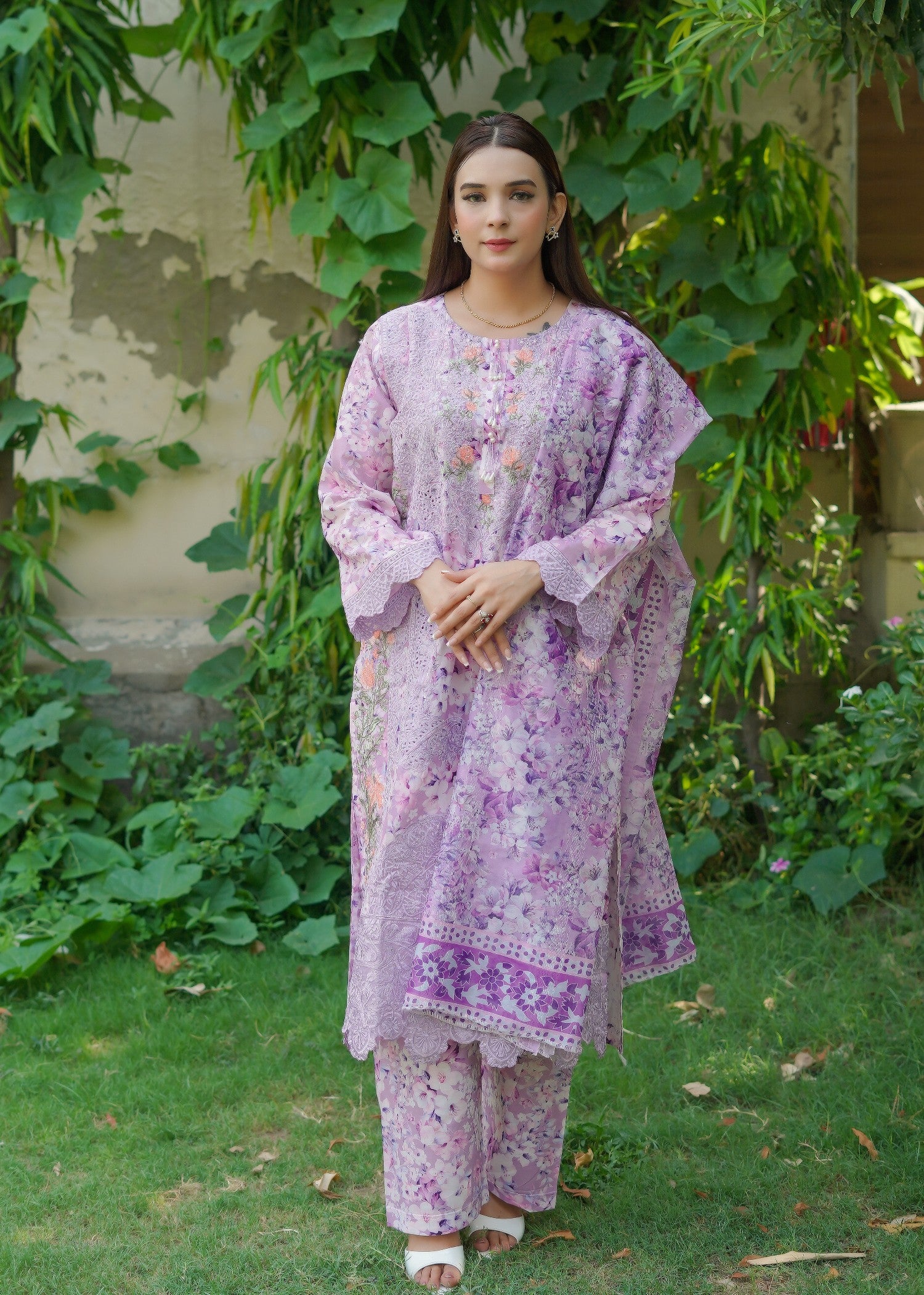 swiss lawn Kurta Set in Orchid pink