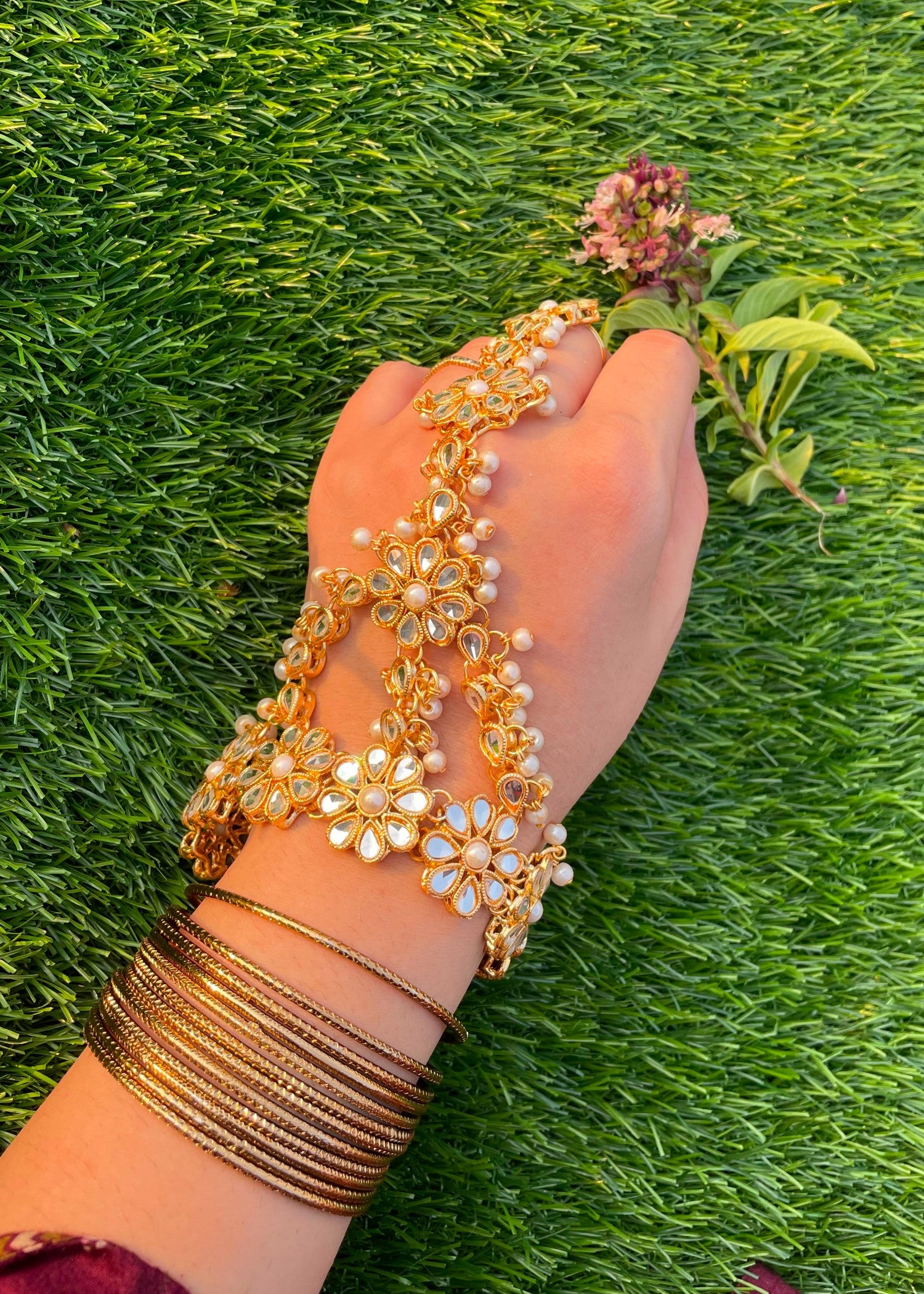 Bracelet in Pearl white Color by - Trendy Women Bracelet YRB0475