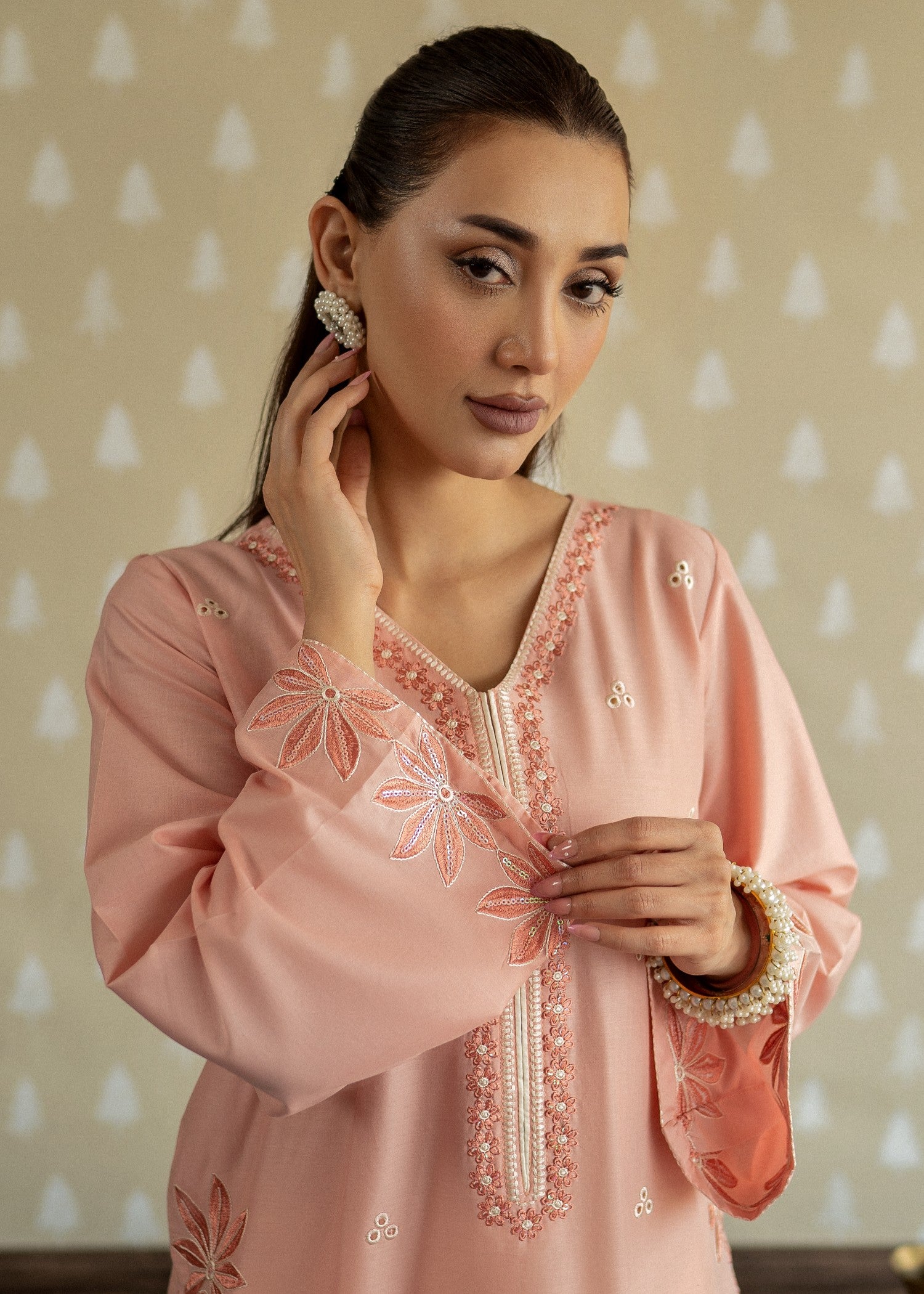 lawn Kurta Set in Off-white, peach pink