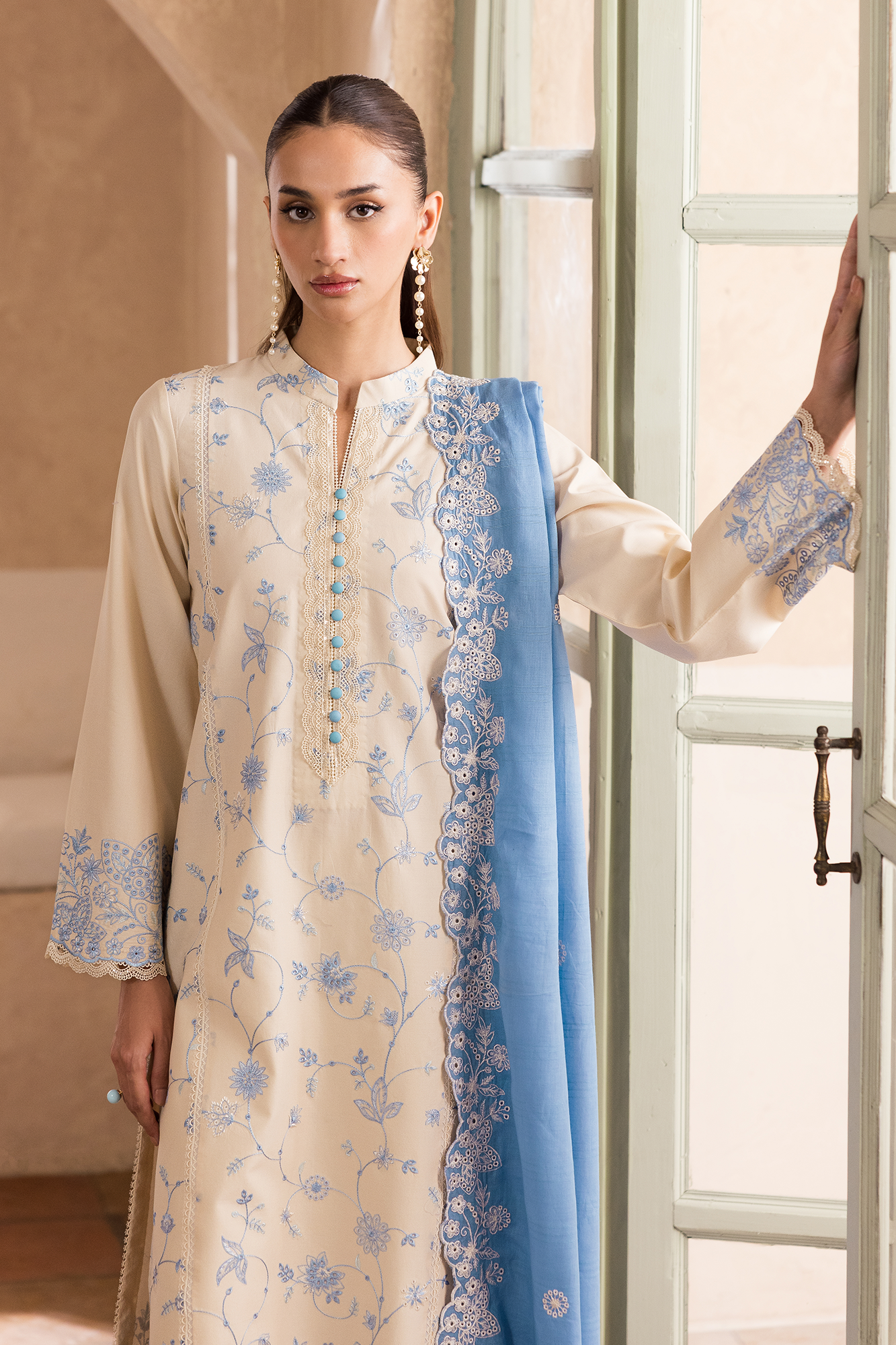 Nissa Chikankari Lawn – N-02