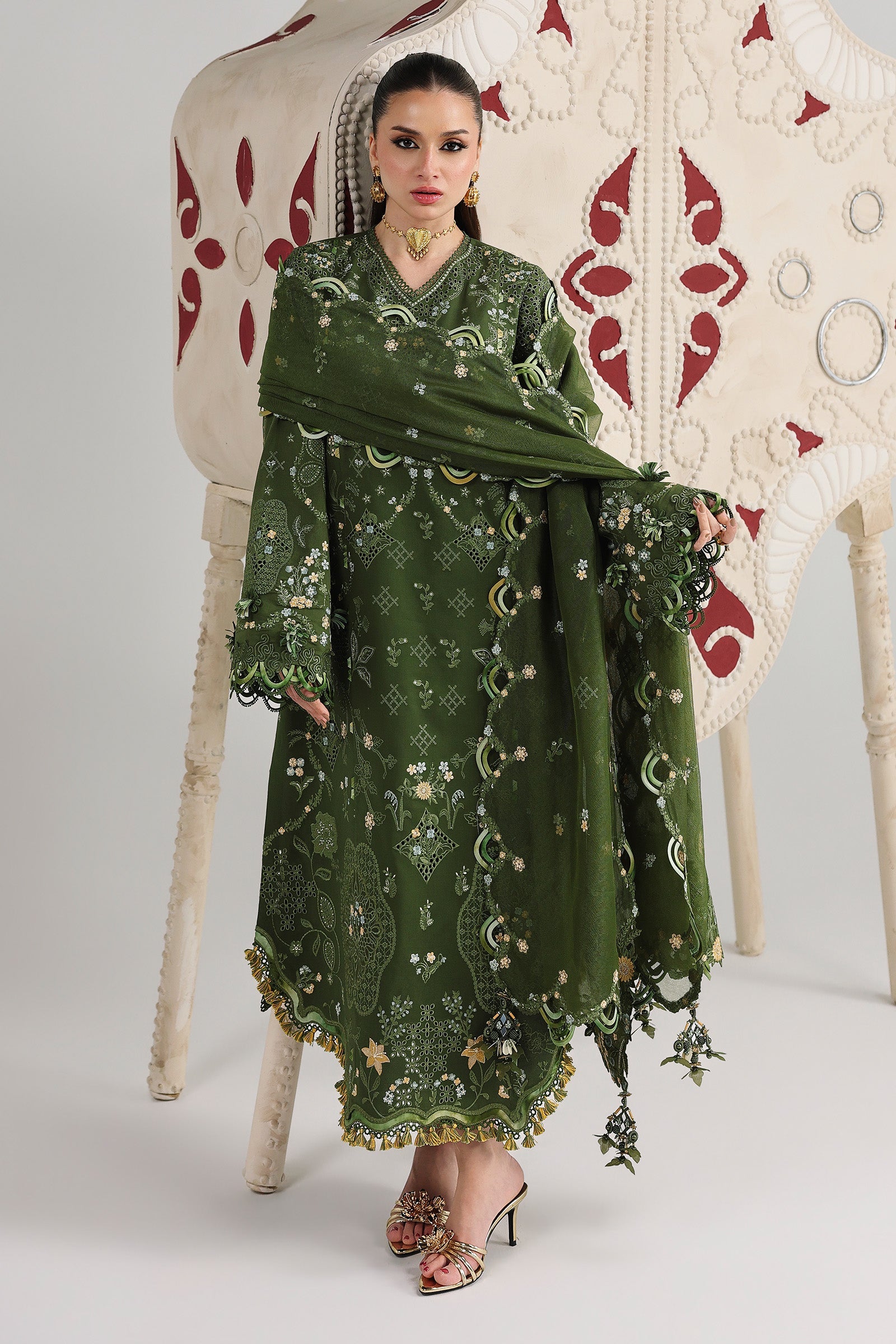 Festive Luxury Lawn – QFL-09 VESTA