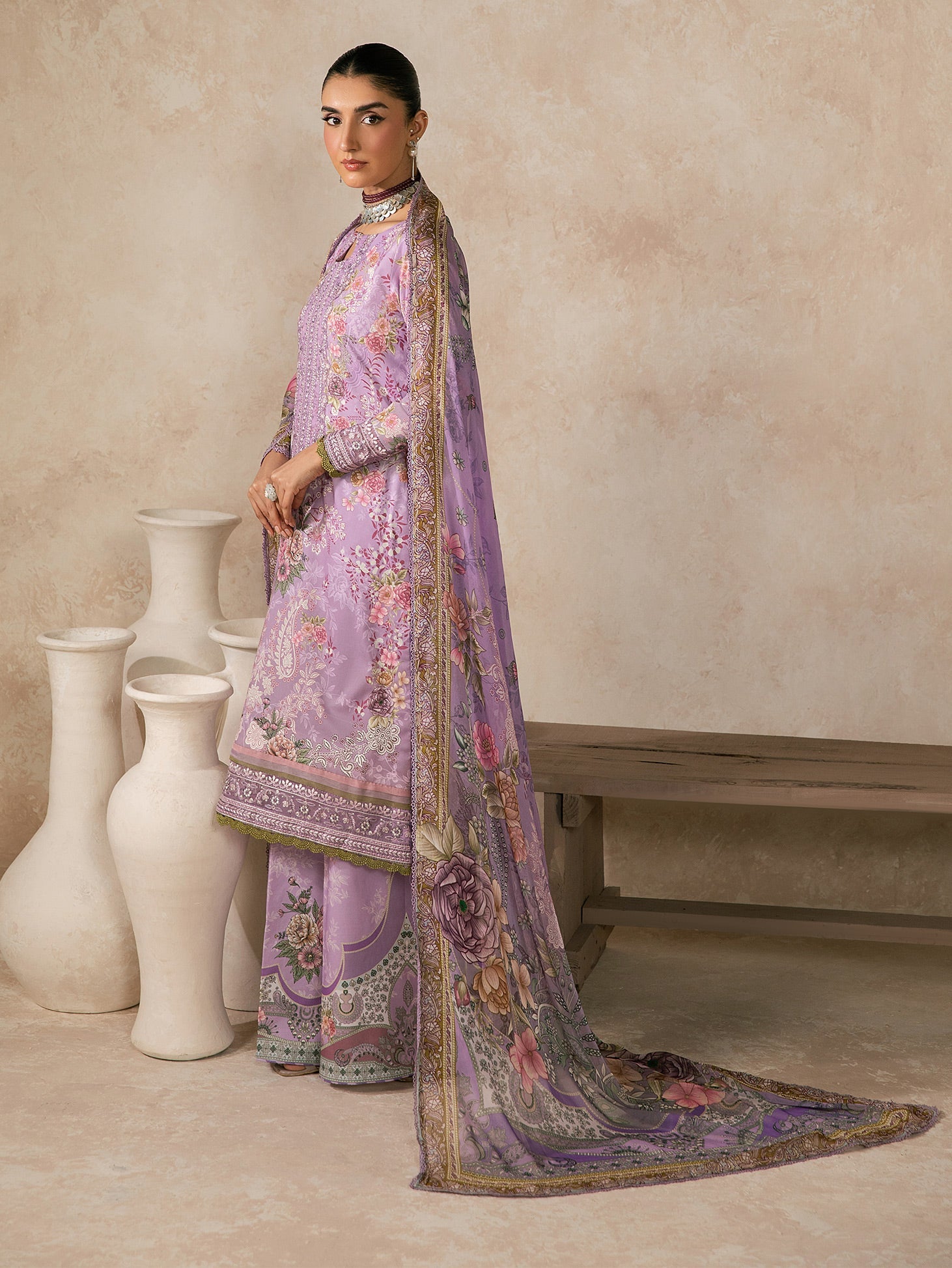 Syra Lawn – Nerine