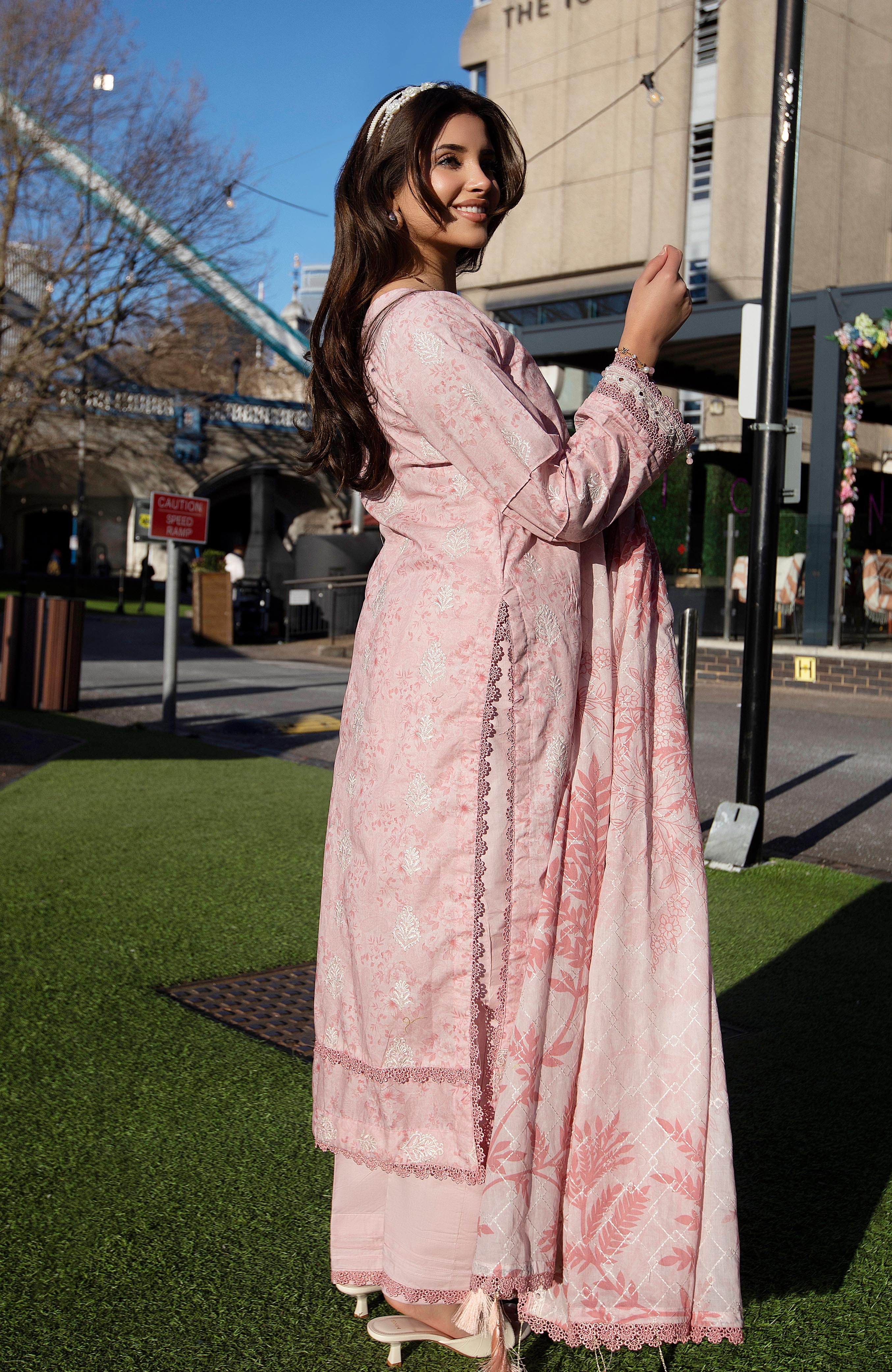Dhagakari Lawn – DKE-26-04
