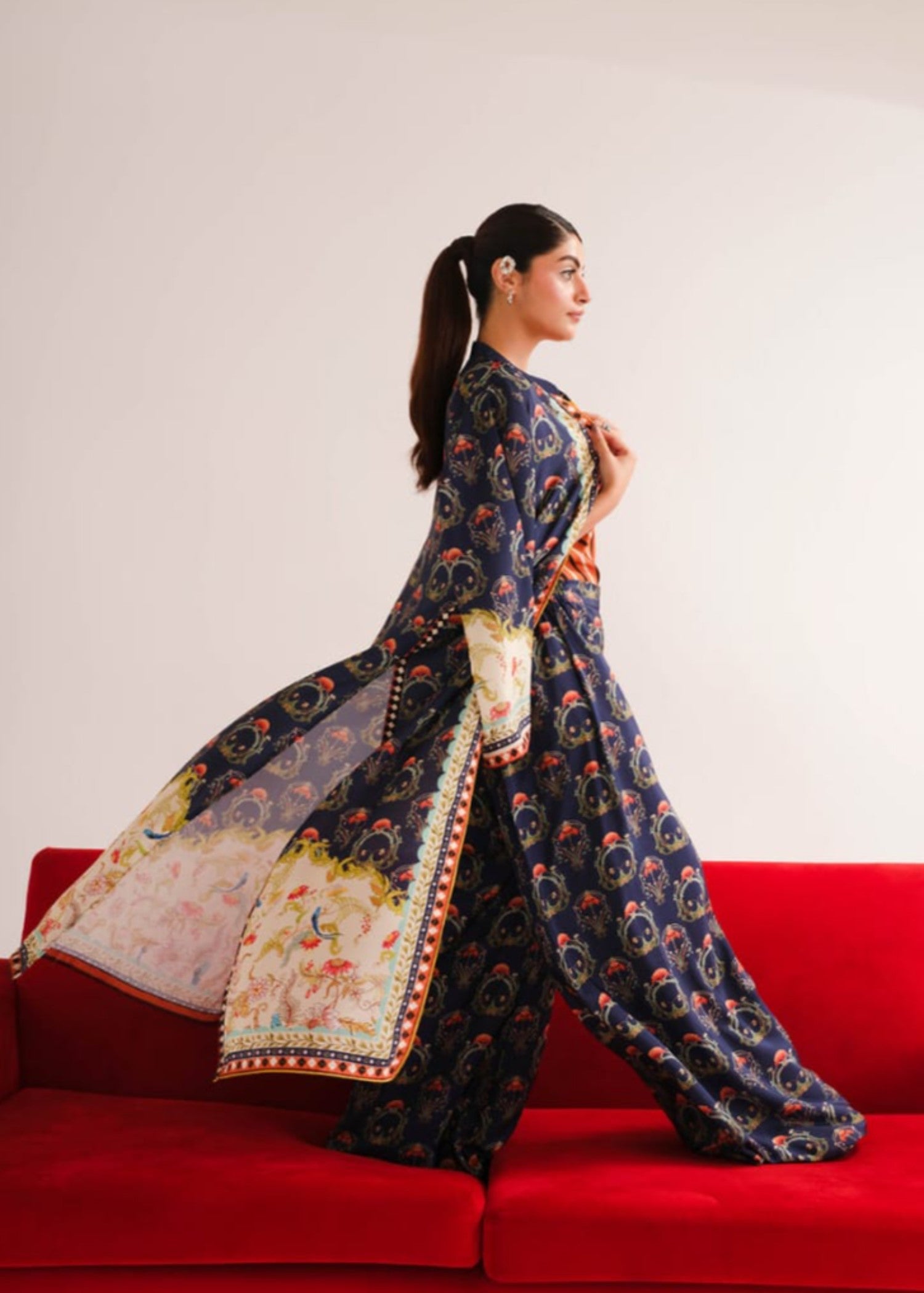 poly lawn Gown in Navy blue