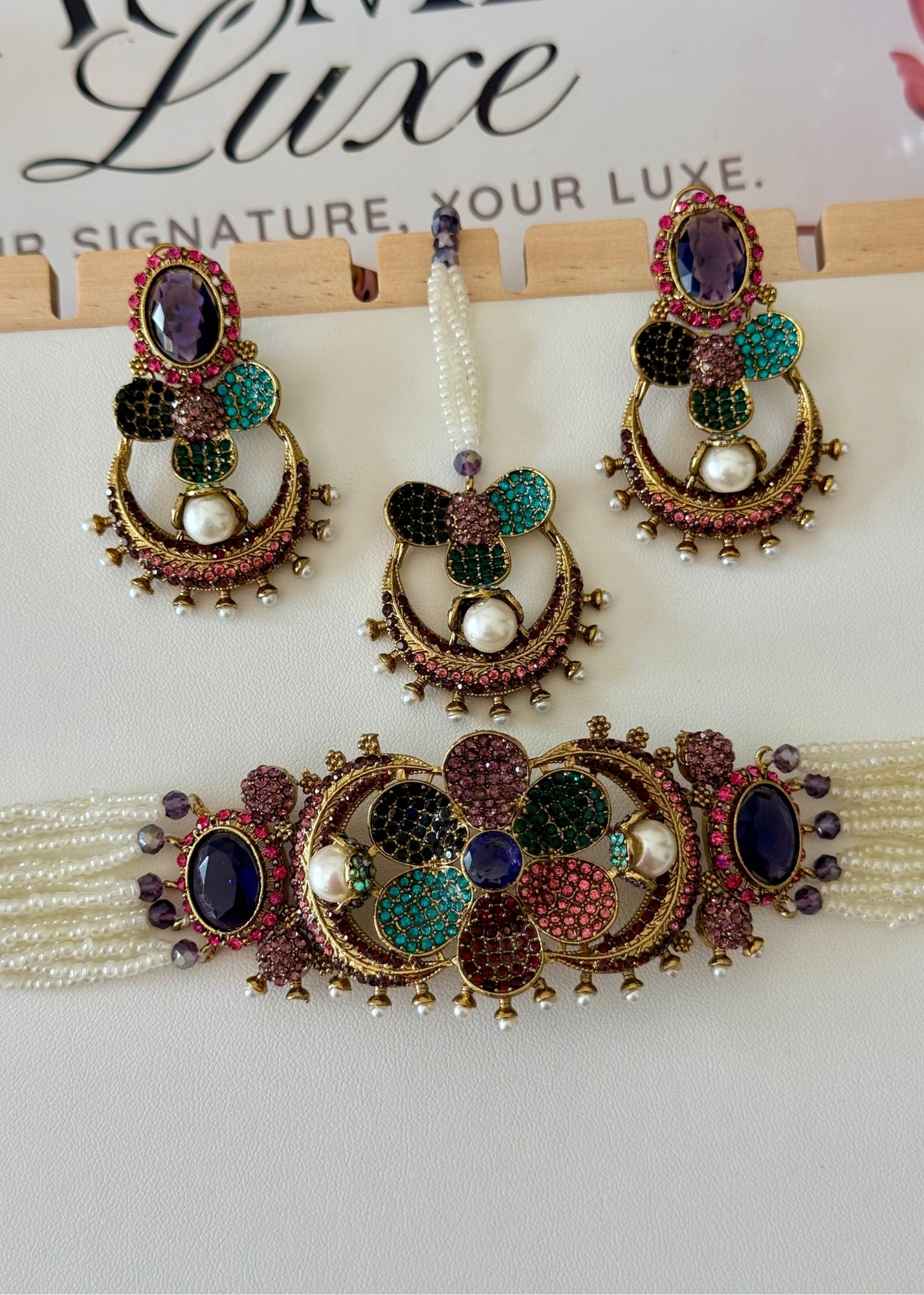Choker in Multi Color by - Trendy Women Choker IFZ4494