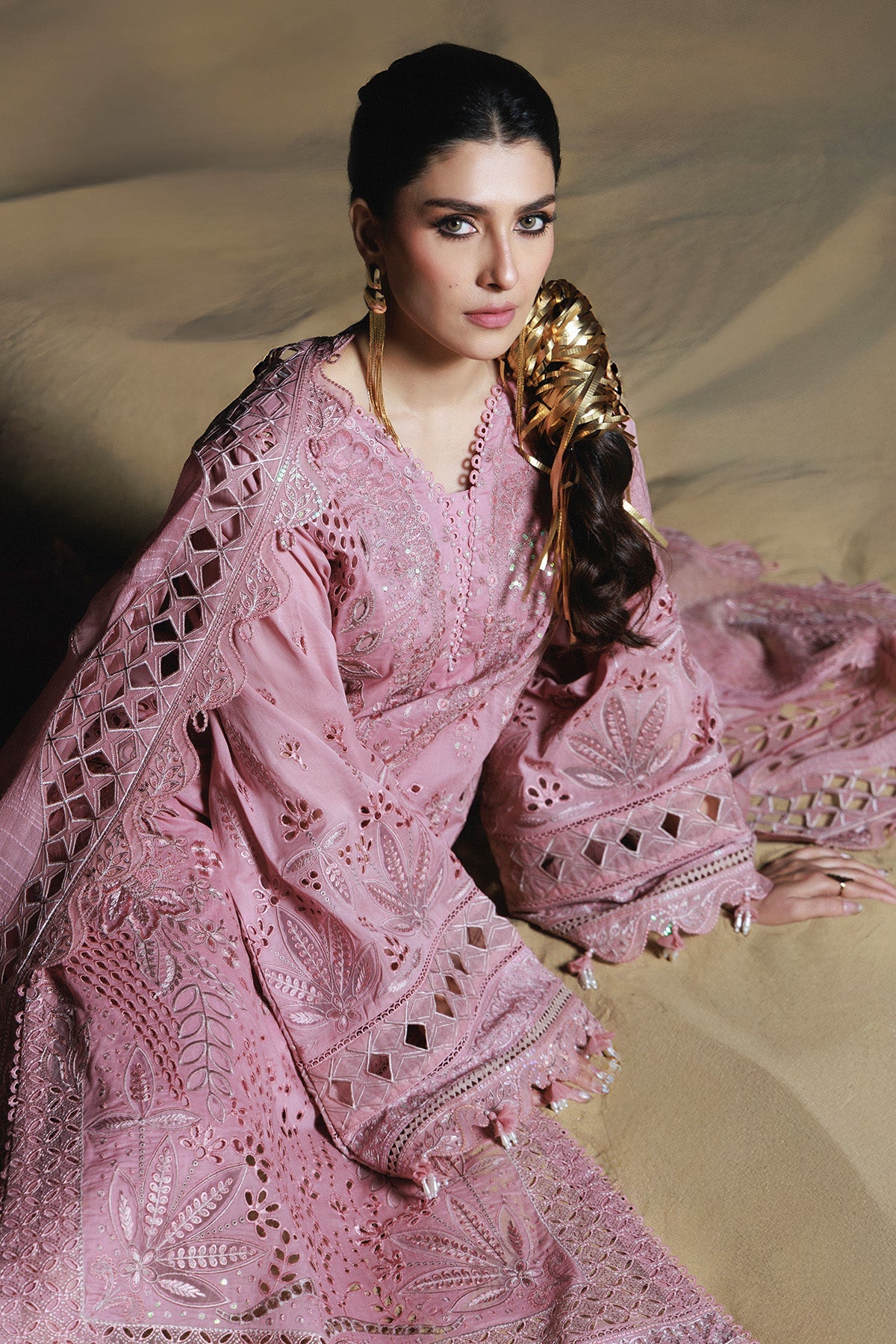 Aman Luxury Lawn – Seeran NE-232