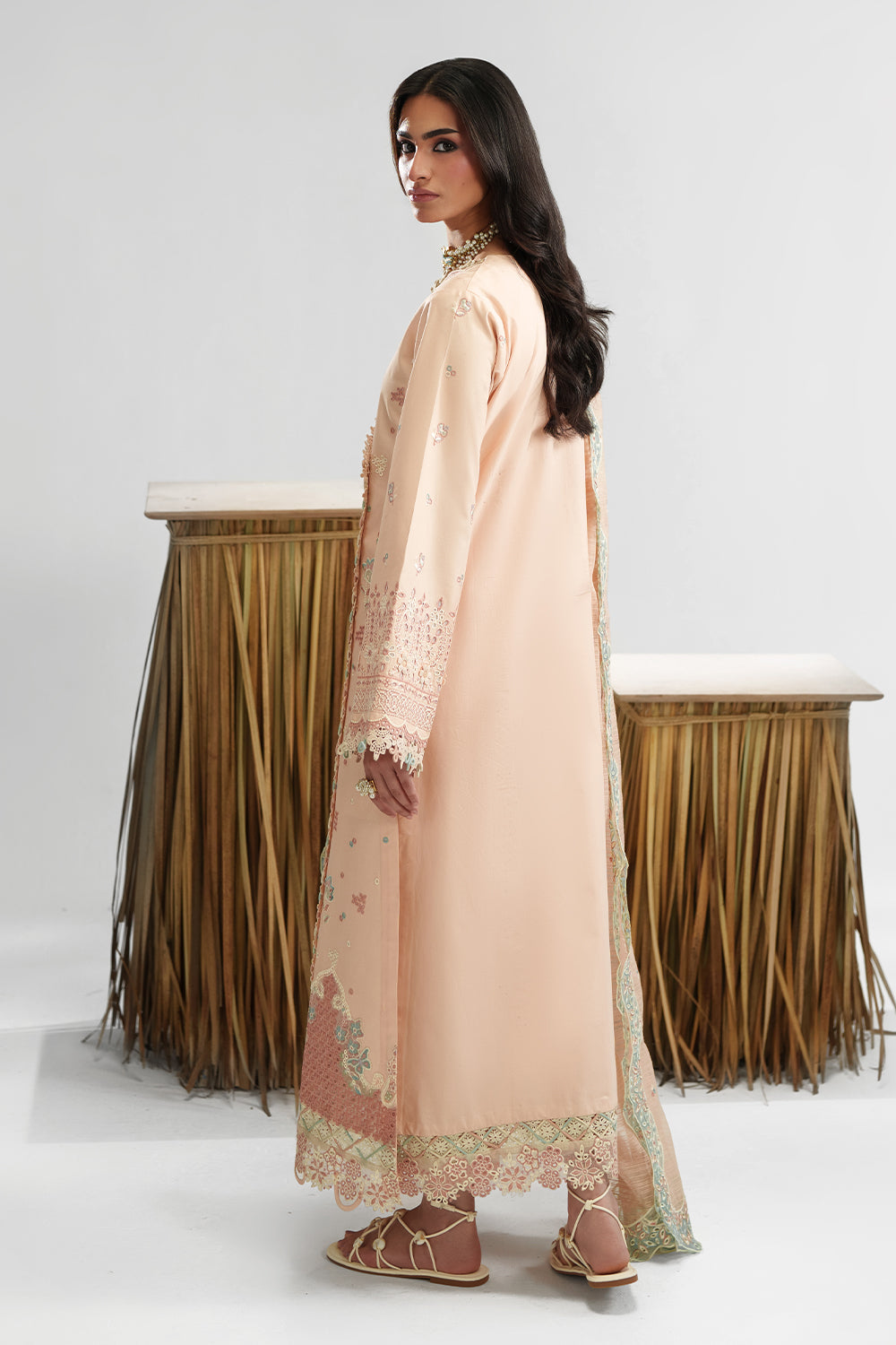 Pret De Luxe RTW Festive Edit – SORELLE (AD-02)