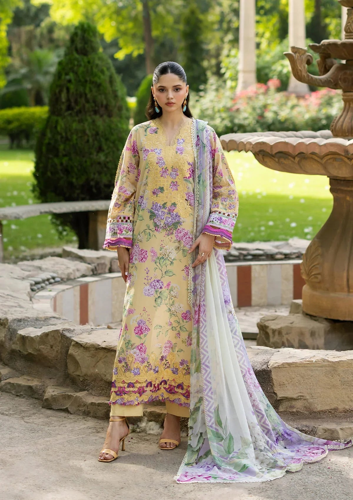 Signature Lawn Edit – 7a Stella