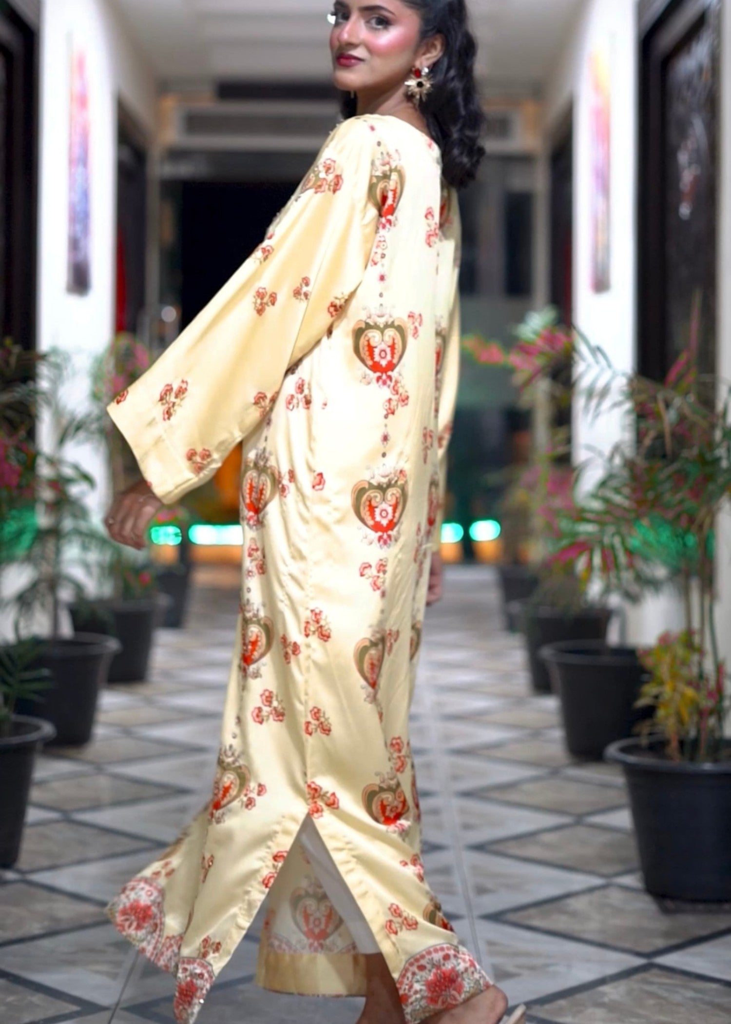 pk charmuse silk Kaftan in Cream