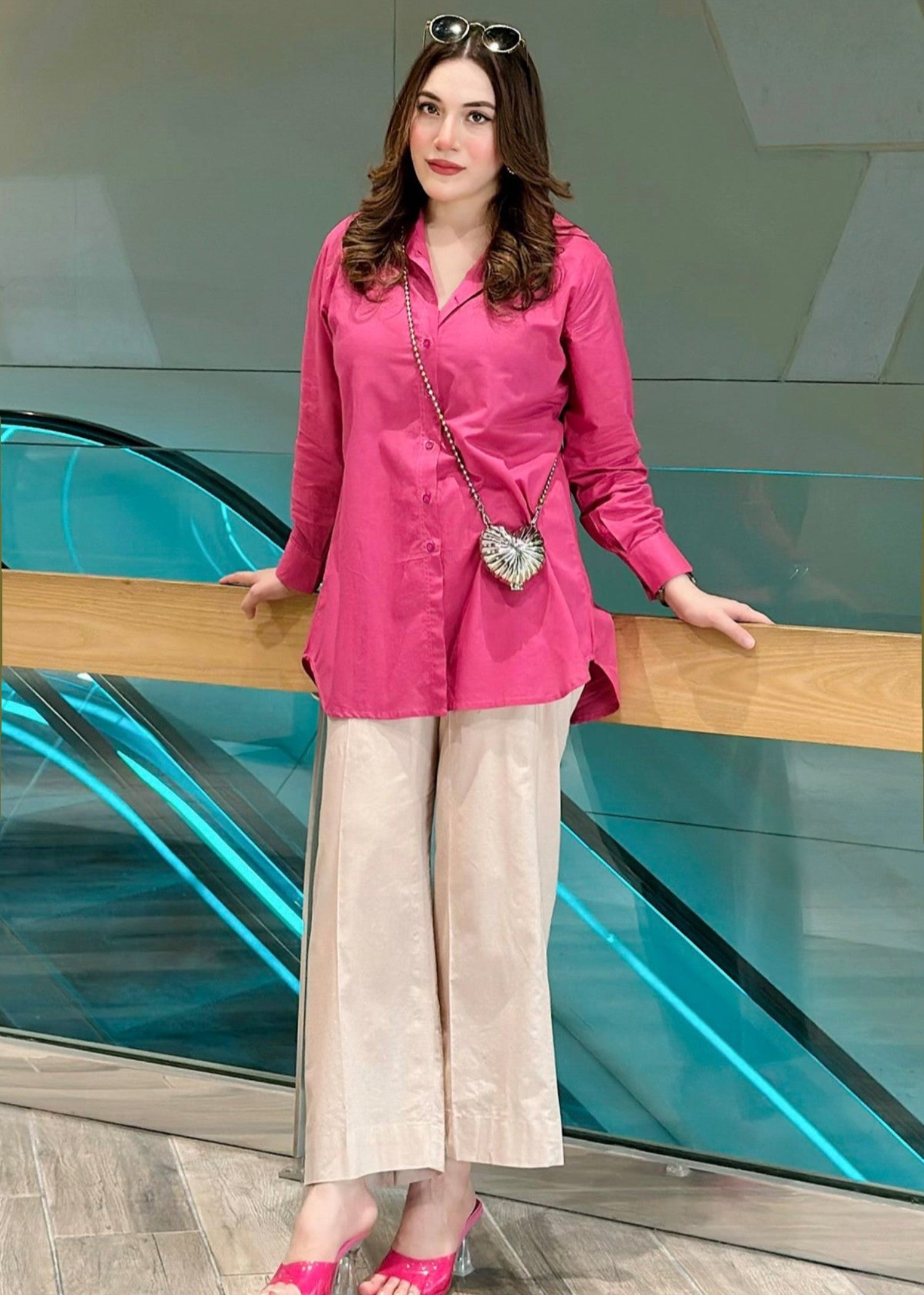 cambric Top in Vivid pink