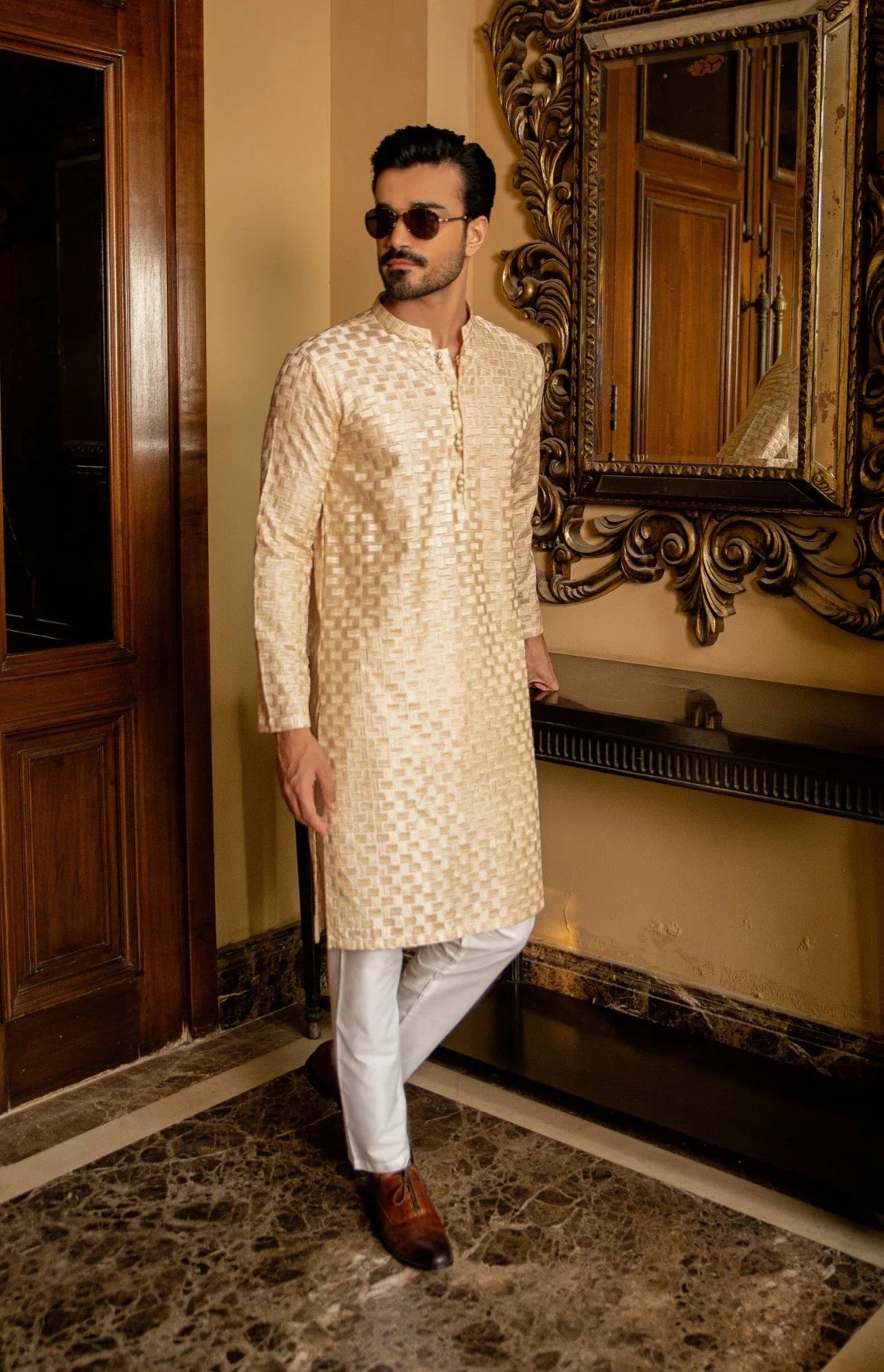 masuri Kurta Set in Gold