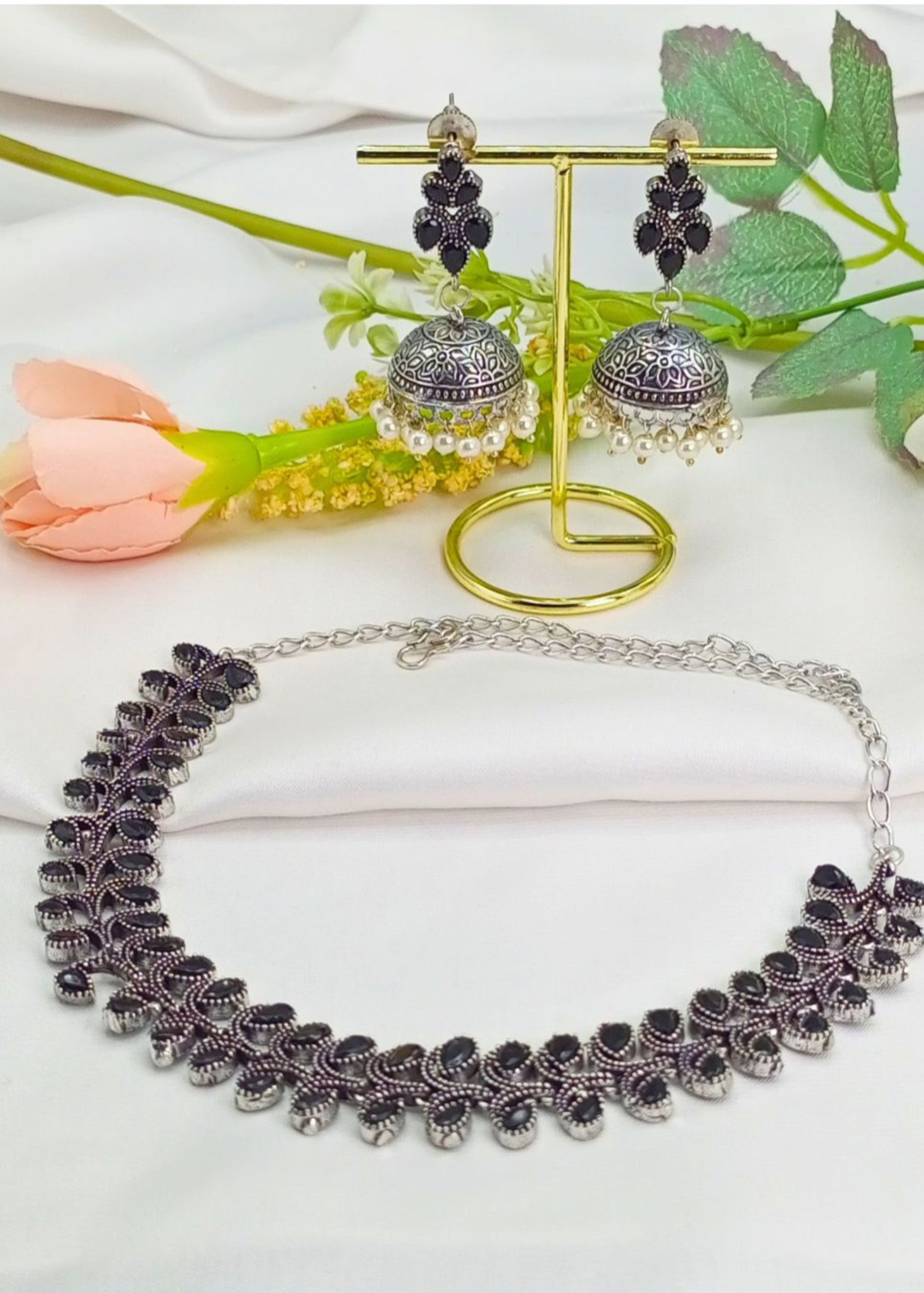 Jewelry Set in Black Color by - Trendy Women Jewelry Set XLU1384