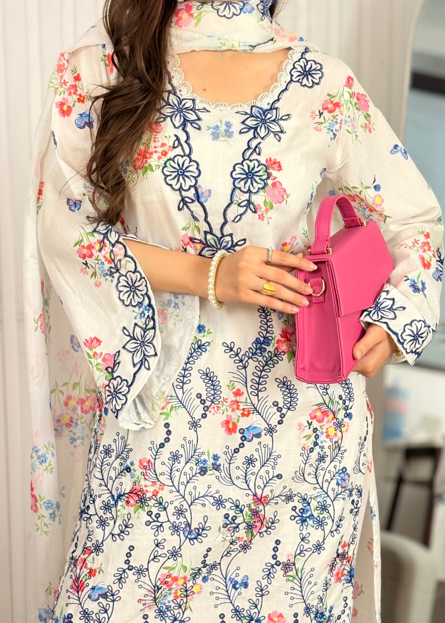 lawn Kurta Set in Multi, white