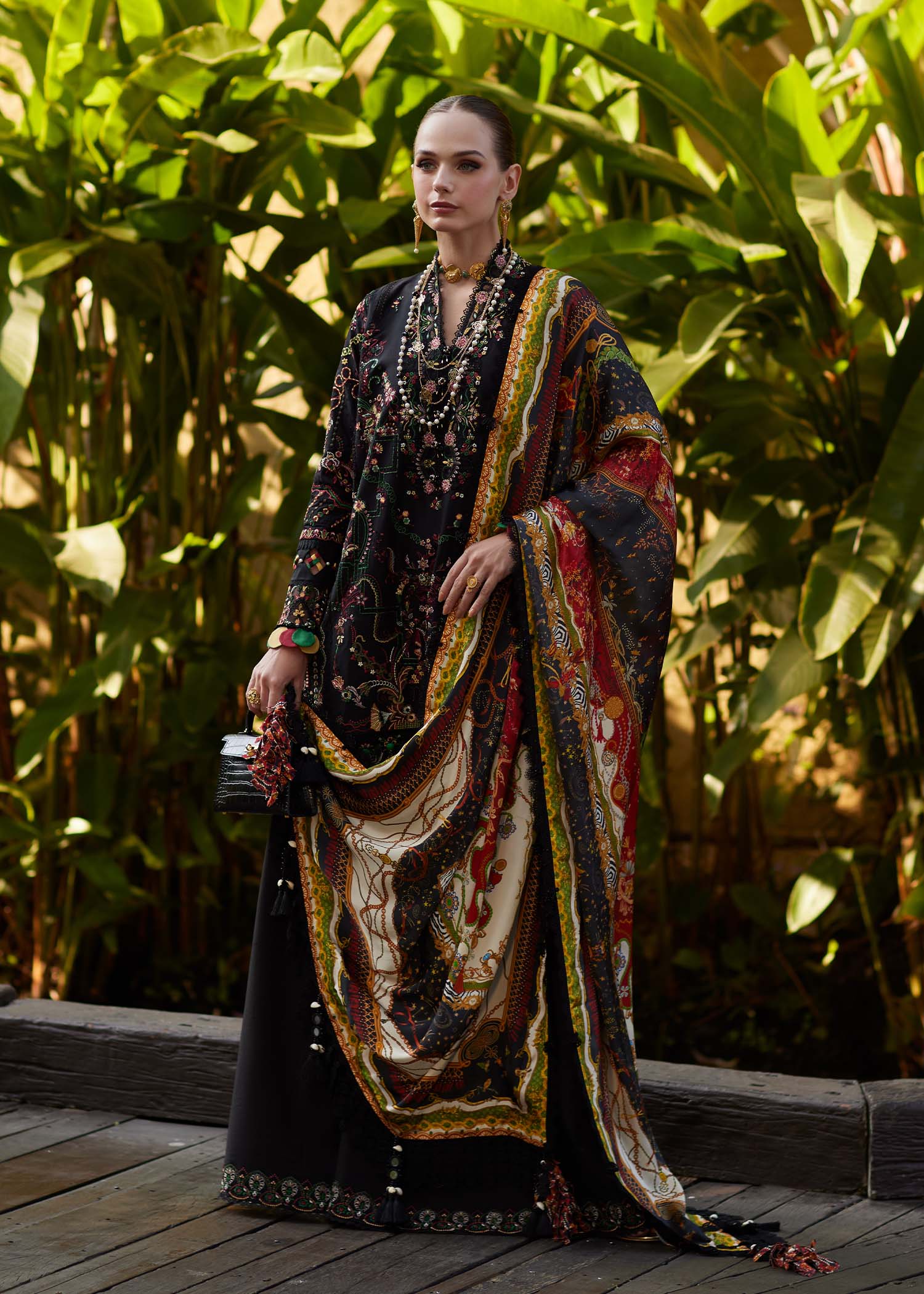 Ariya Luxury Lawn – Zaria