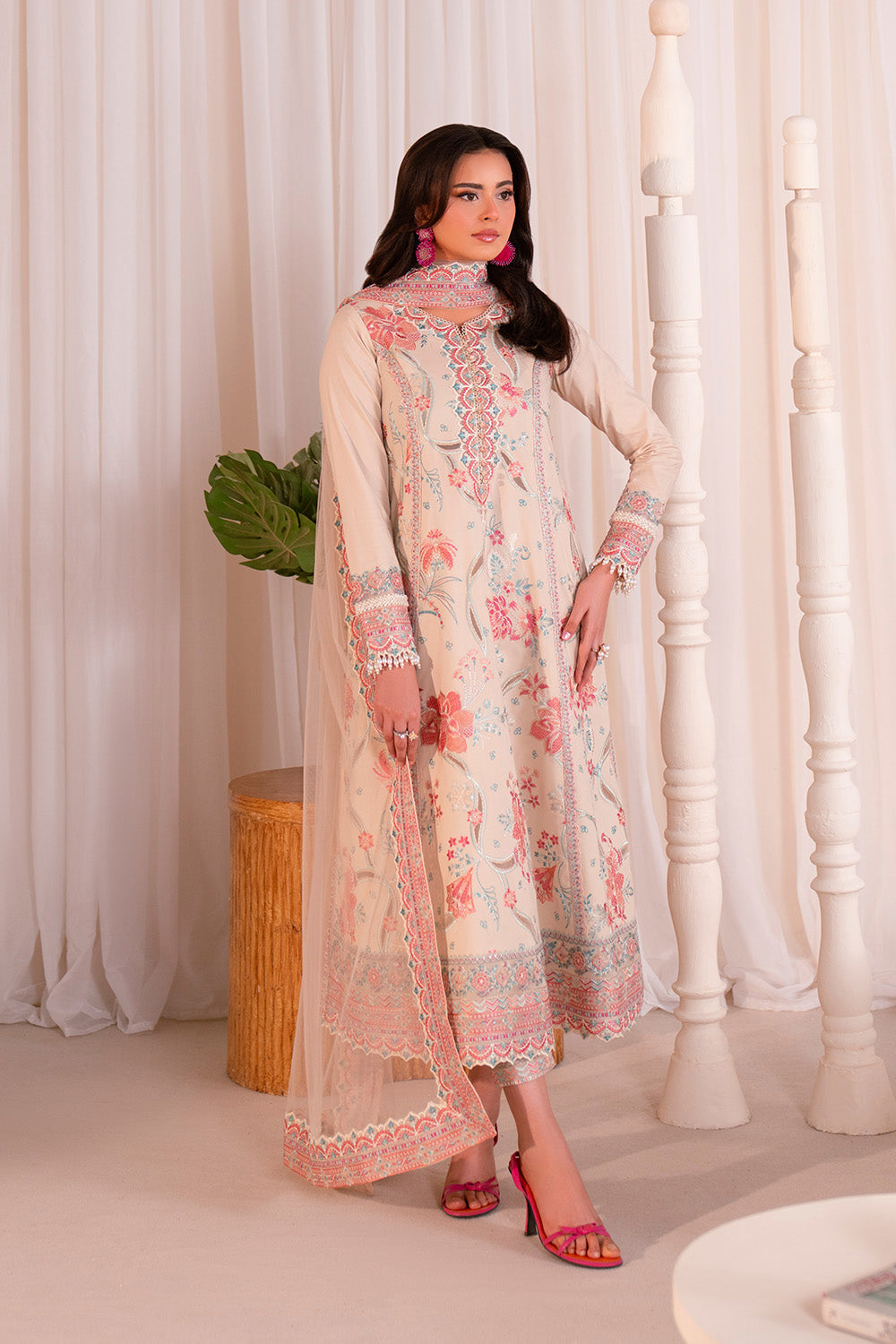 Bloom Poise Lawn Edit – MADELEINE - MSU0683