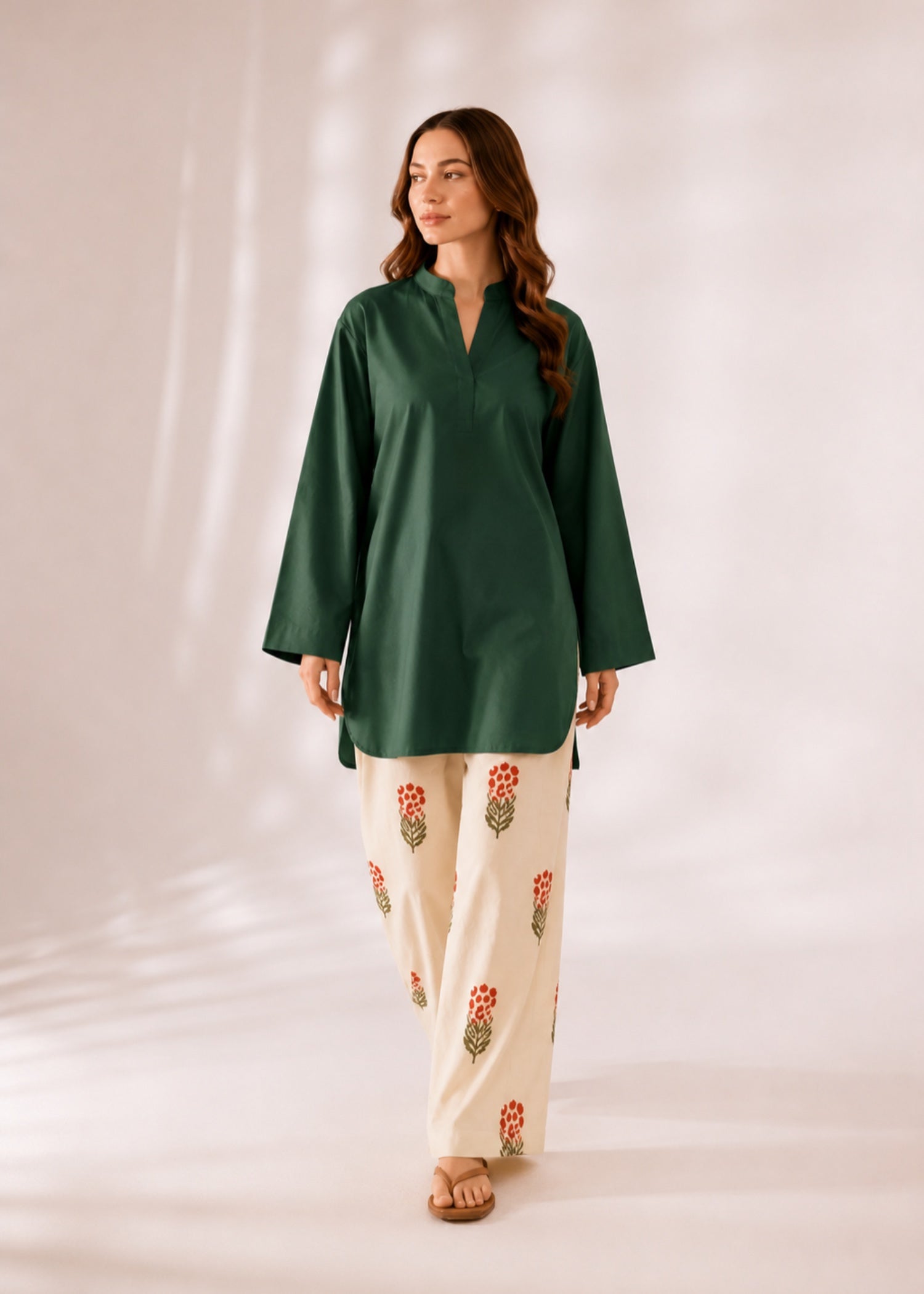 linen Kurta Set in Bottle green, off-white