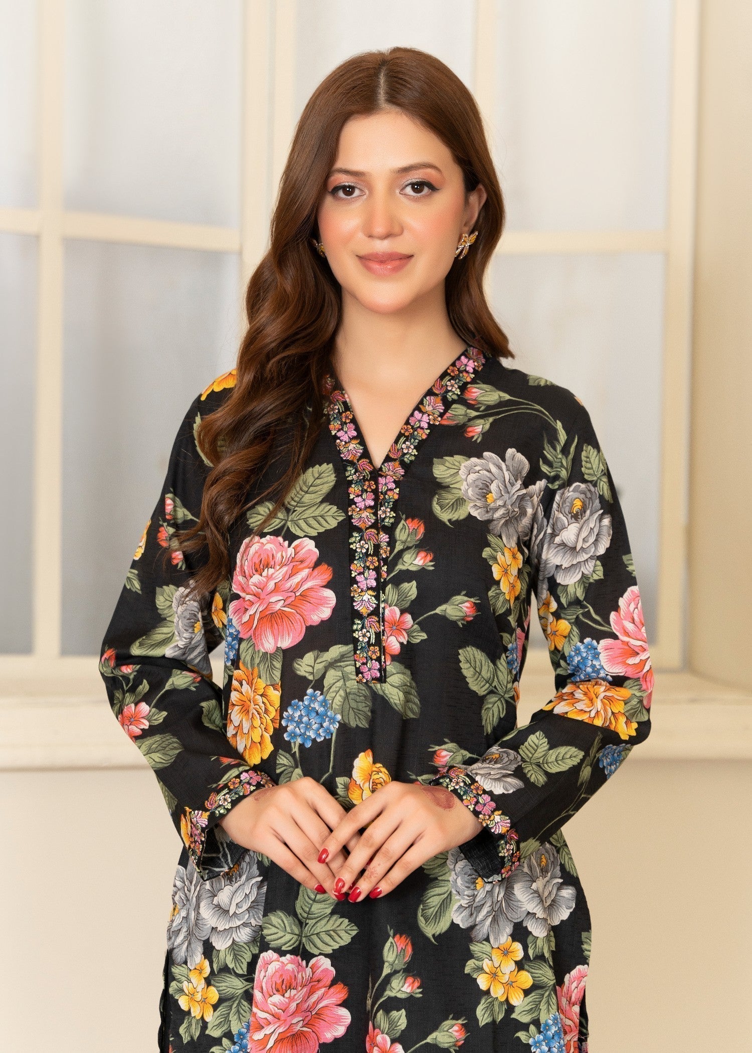fine khaddar Kurta Set in Black