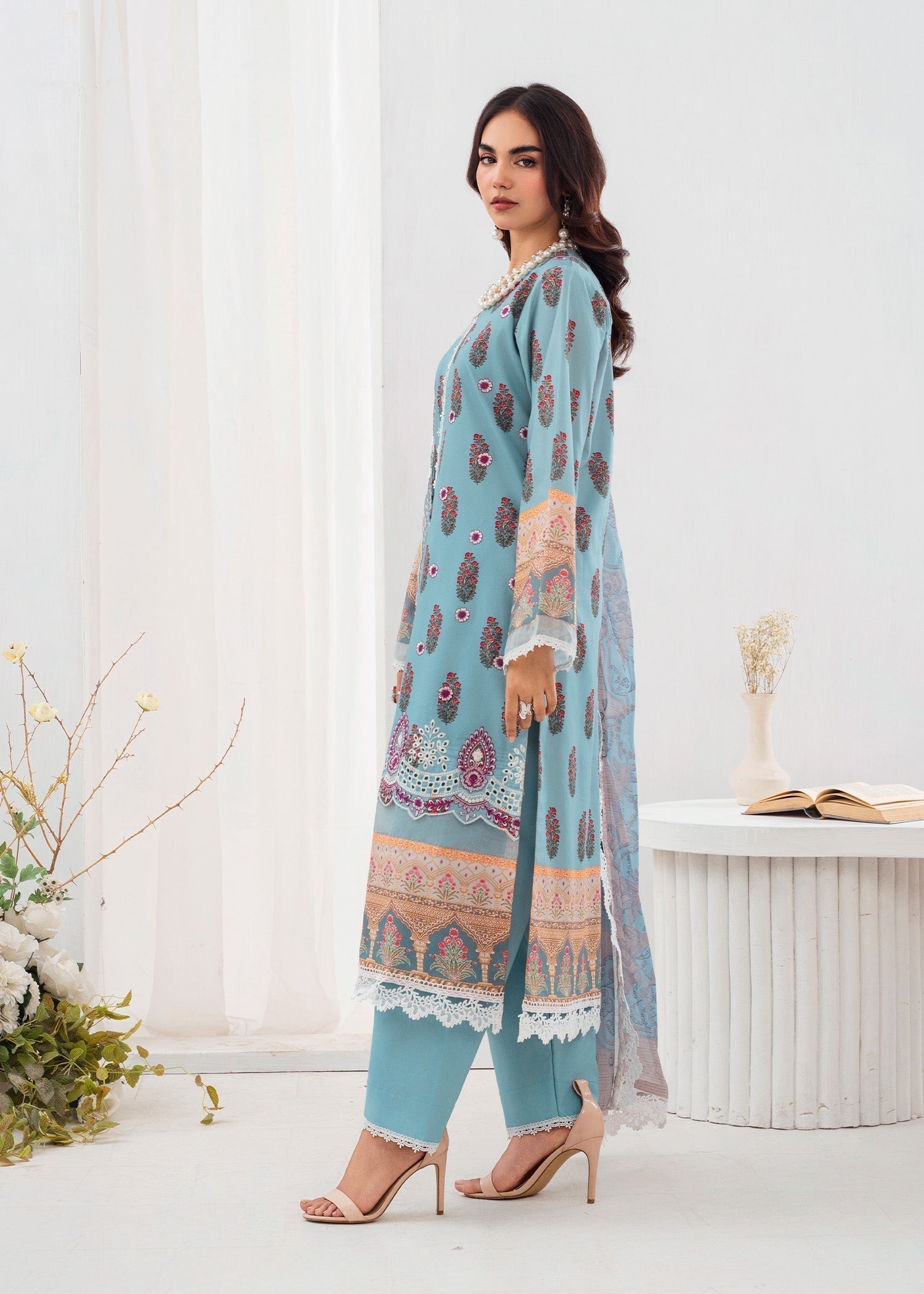 lawn Kurta Set in Frost blue