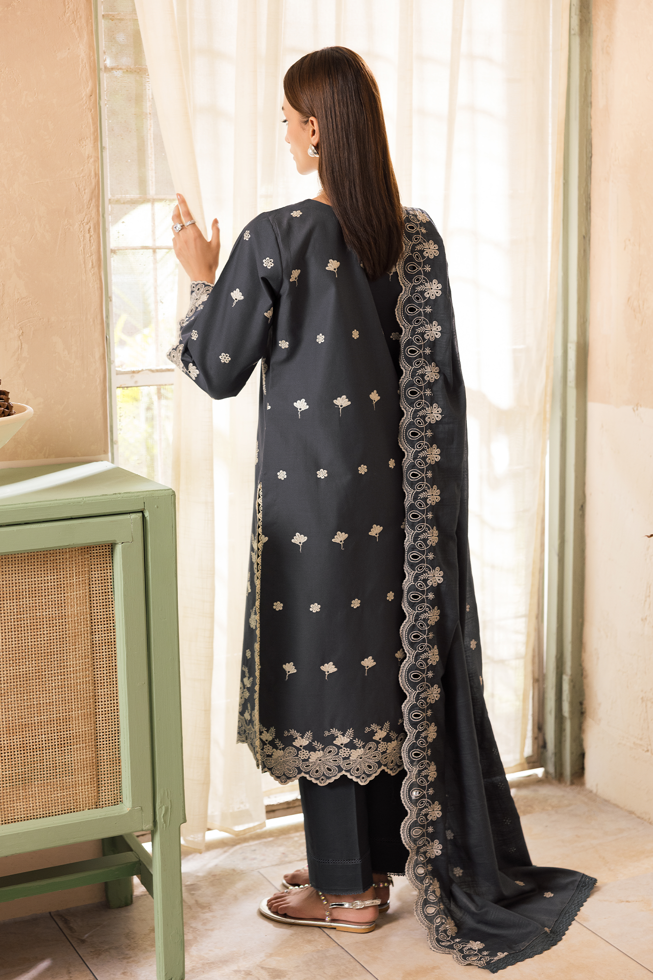 Nissa Chikankari Lawn – N-01