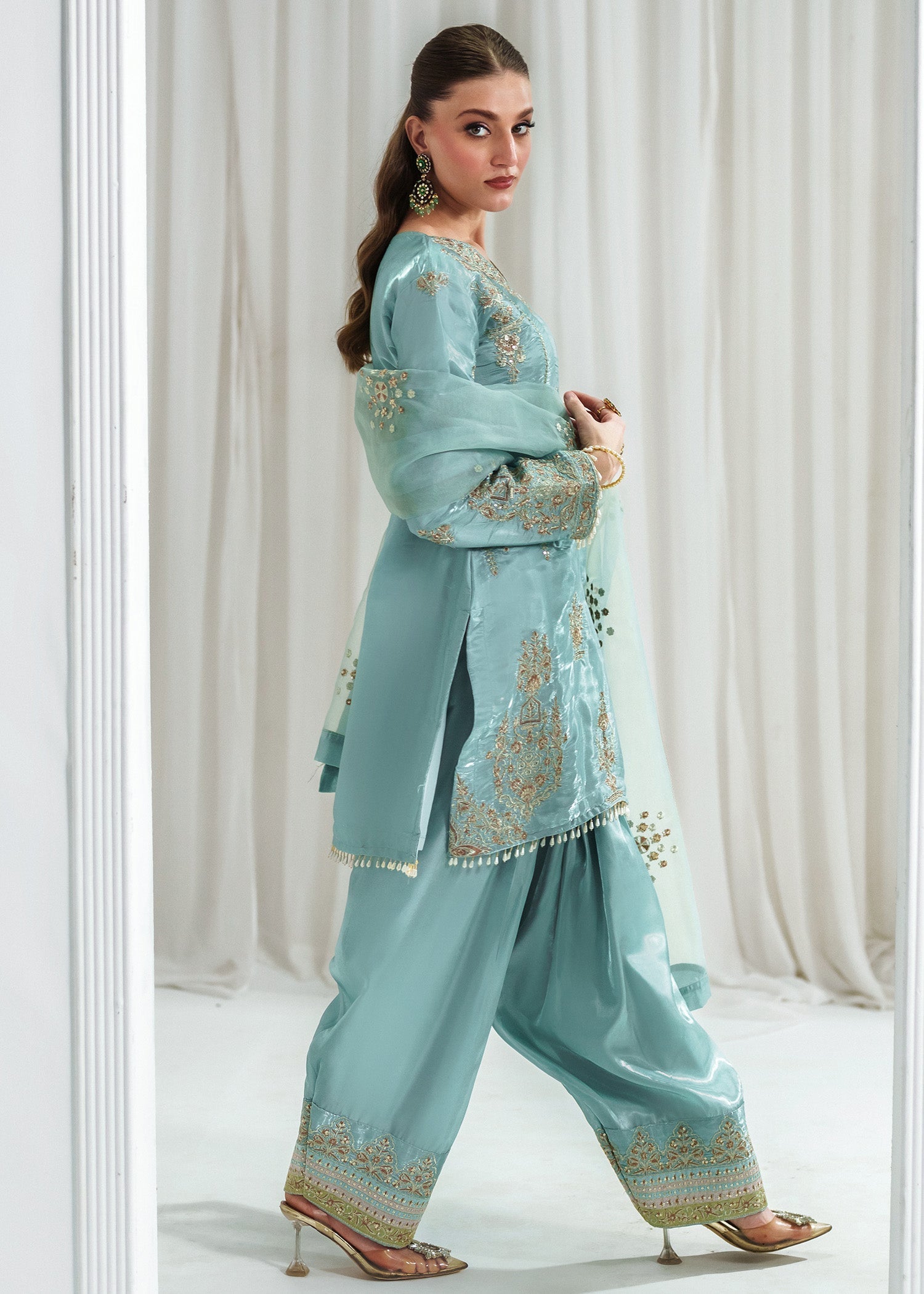 charmuse/shamooz Kurta Set in Pastel green