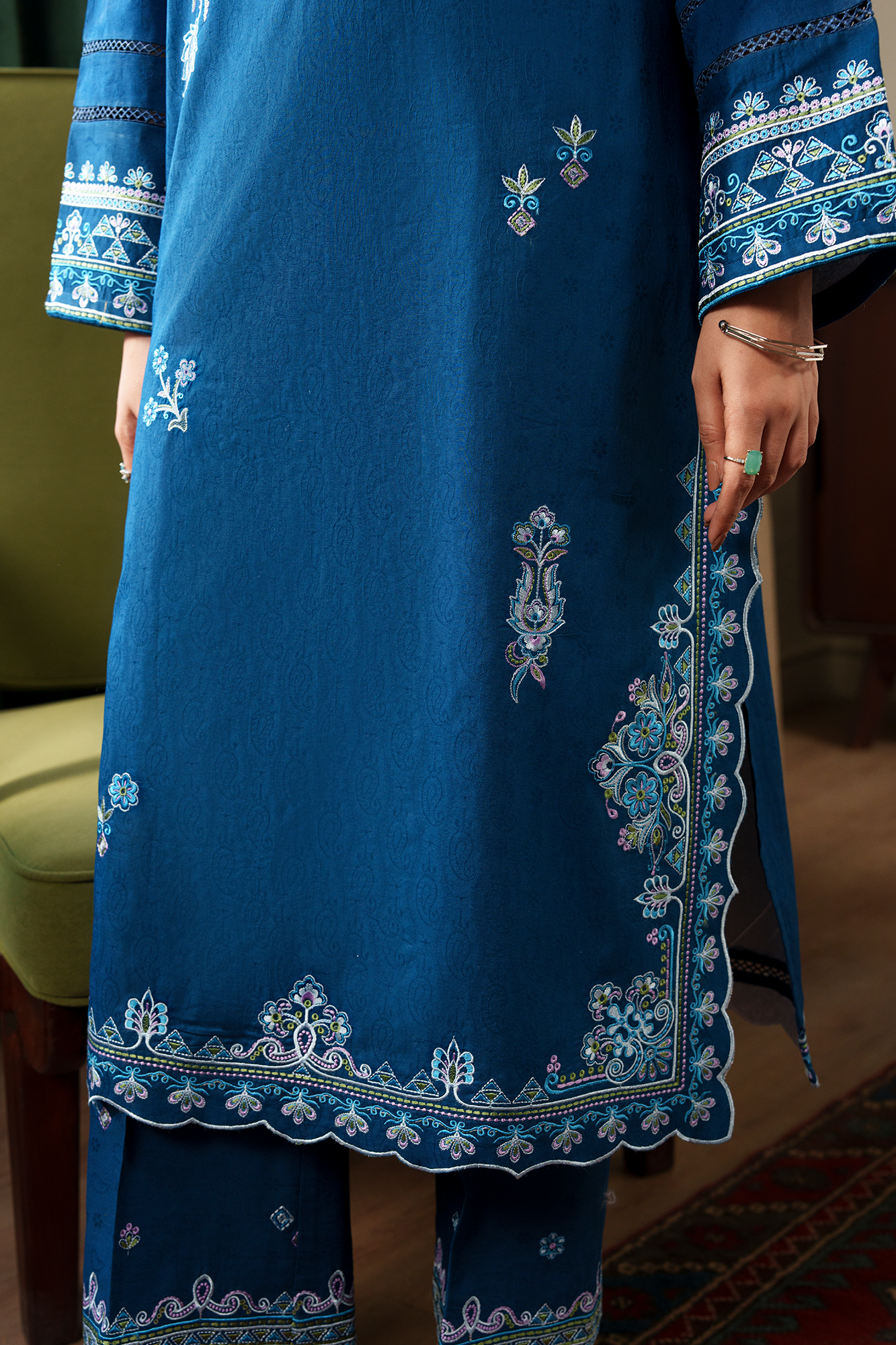 Pret Eid Edit RTW – Zareen