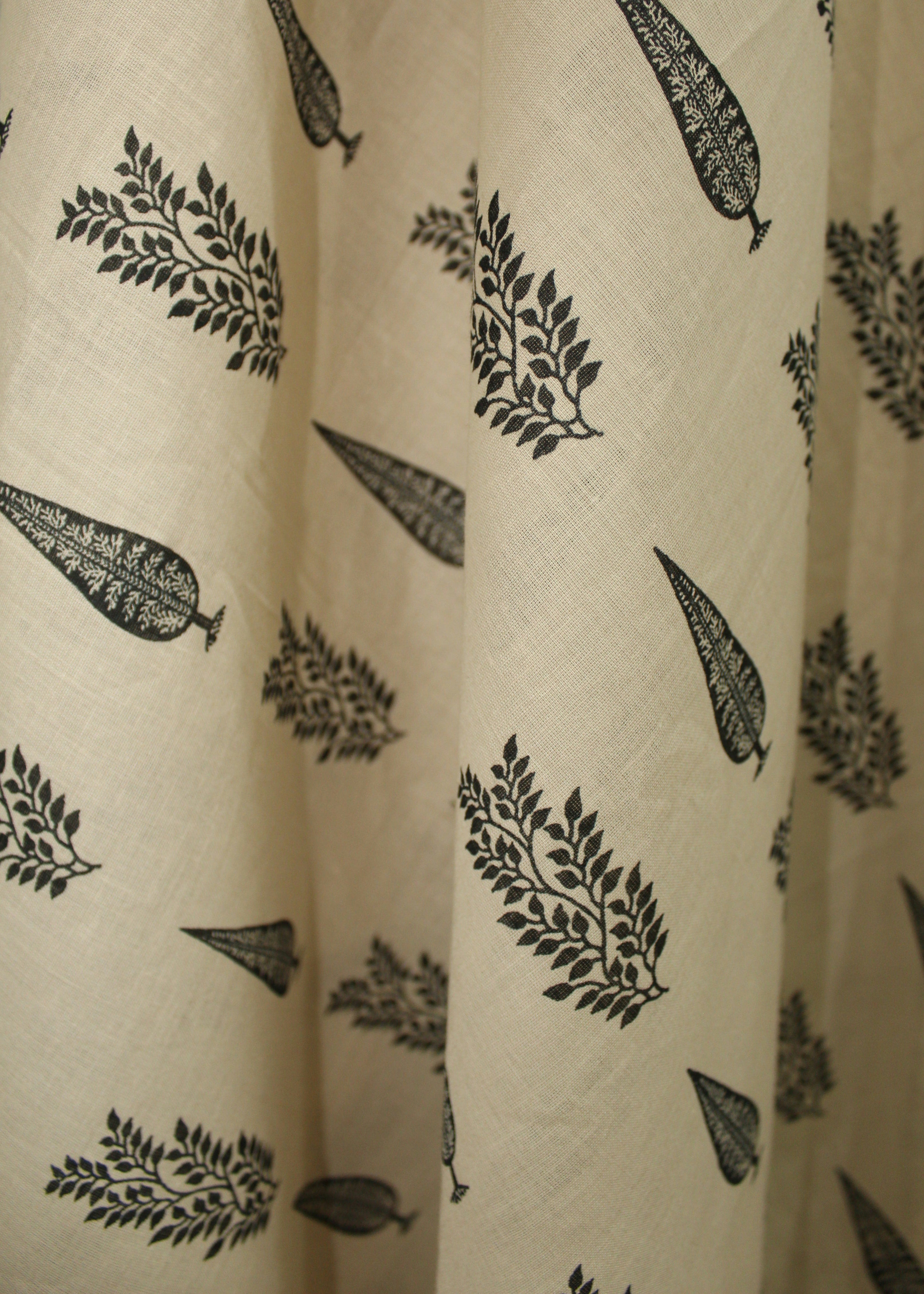 lawn Chaddar in Beige