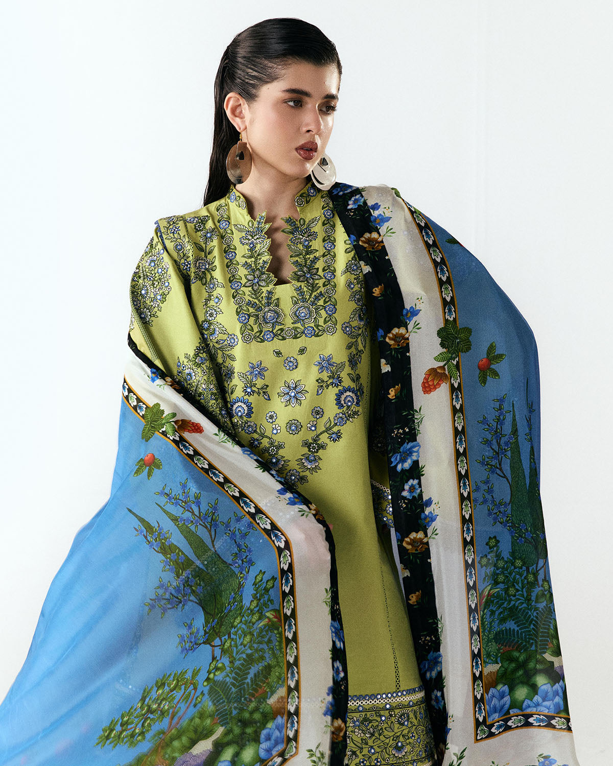 Jugnu Luxury Lawn Edit – Mai