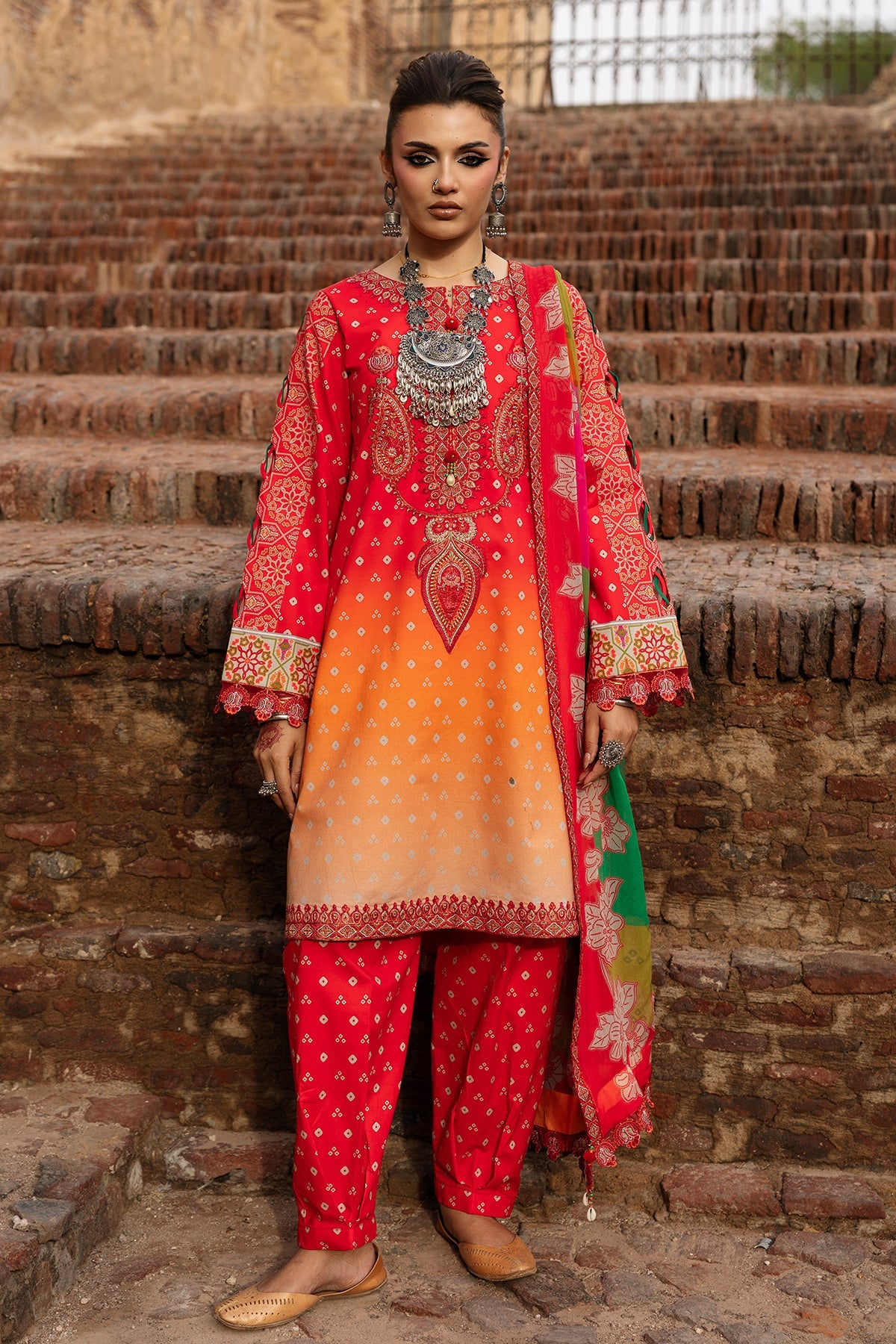 Chunri Lawn – CHN6-06