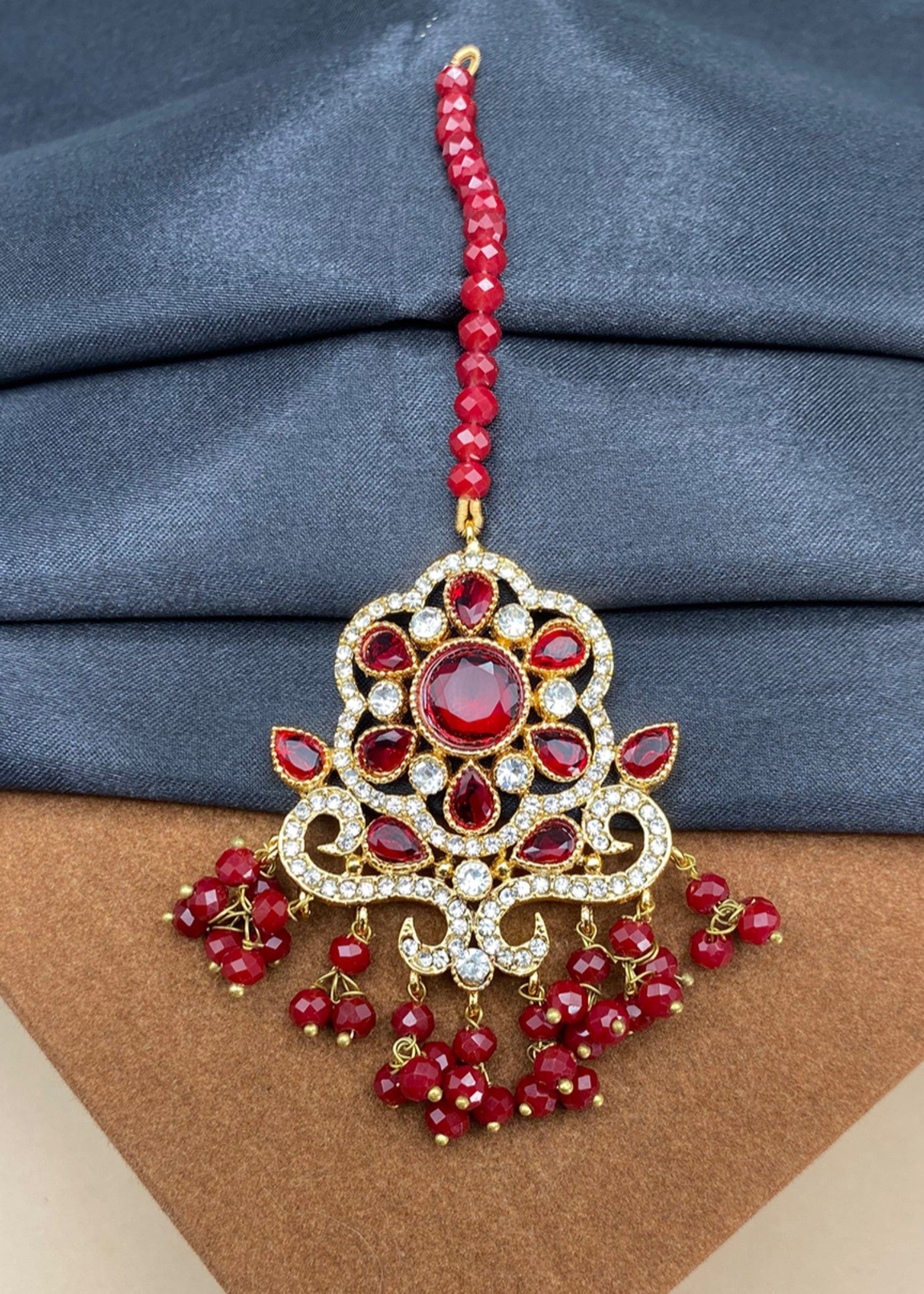 Jewelry Set in Ruby red Color by - Trendy Women Jewelry Set SAY1303