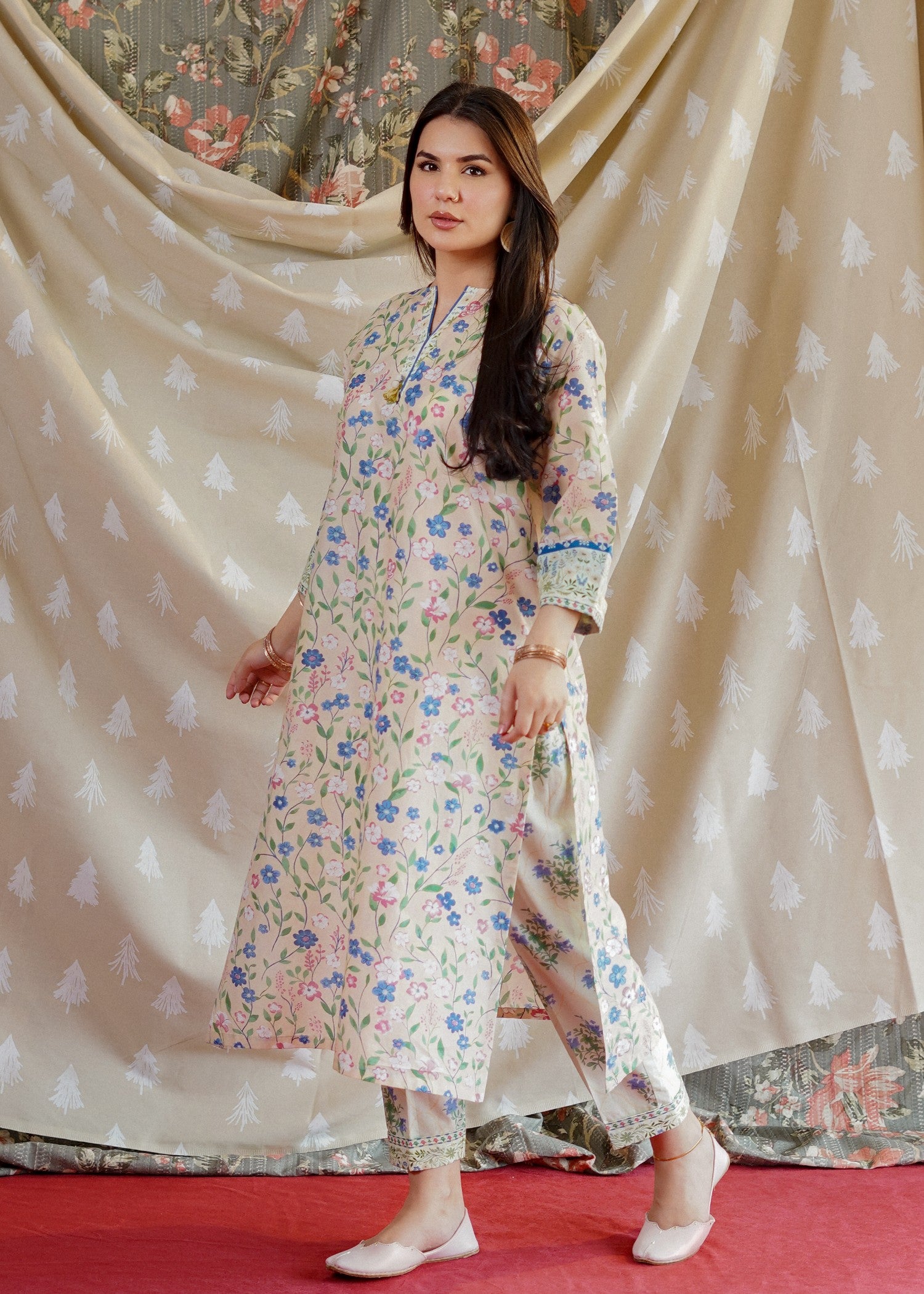 lawn Kurta Set in Vanilla