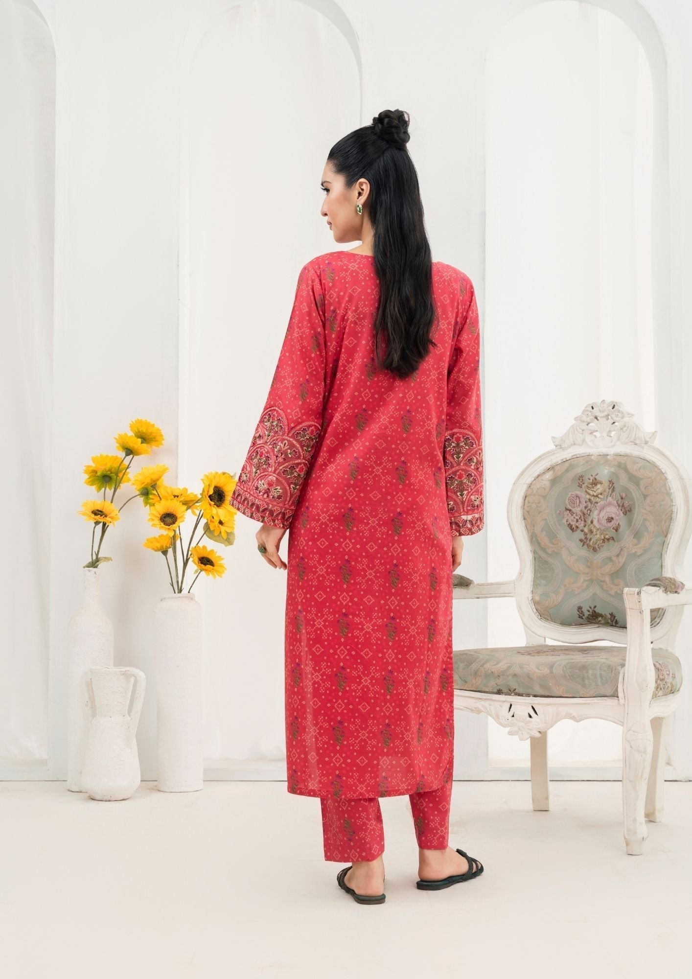 lawn cotton Kurta Set in Tomato red