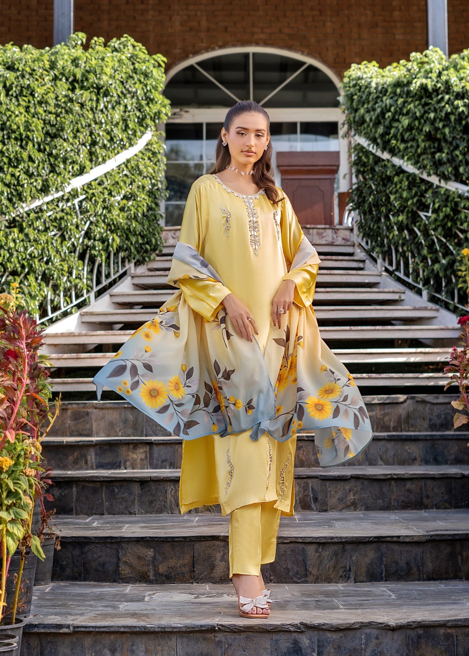 charmuse/shamooz Kurta Set in Yellow