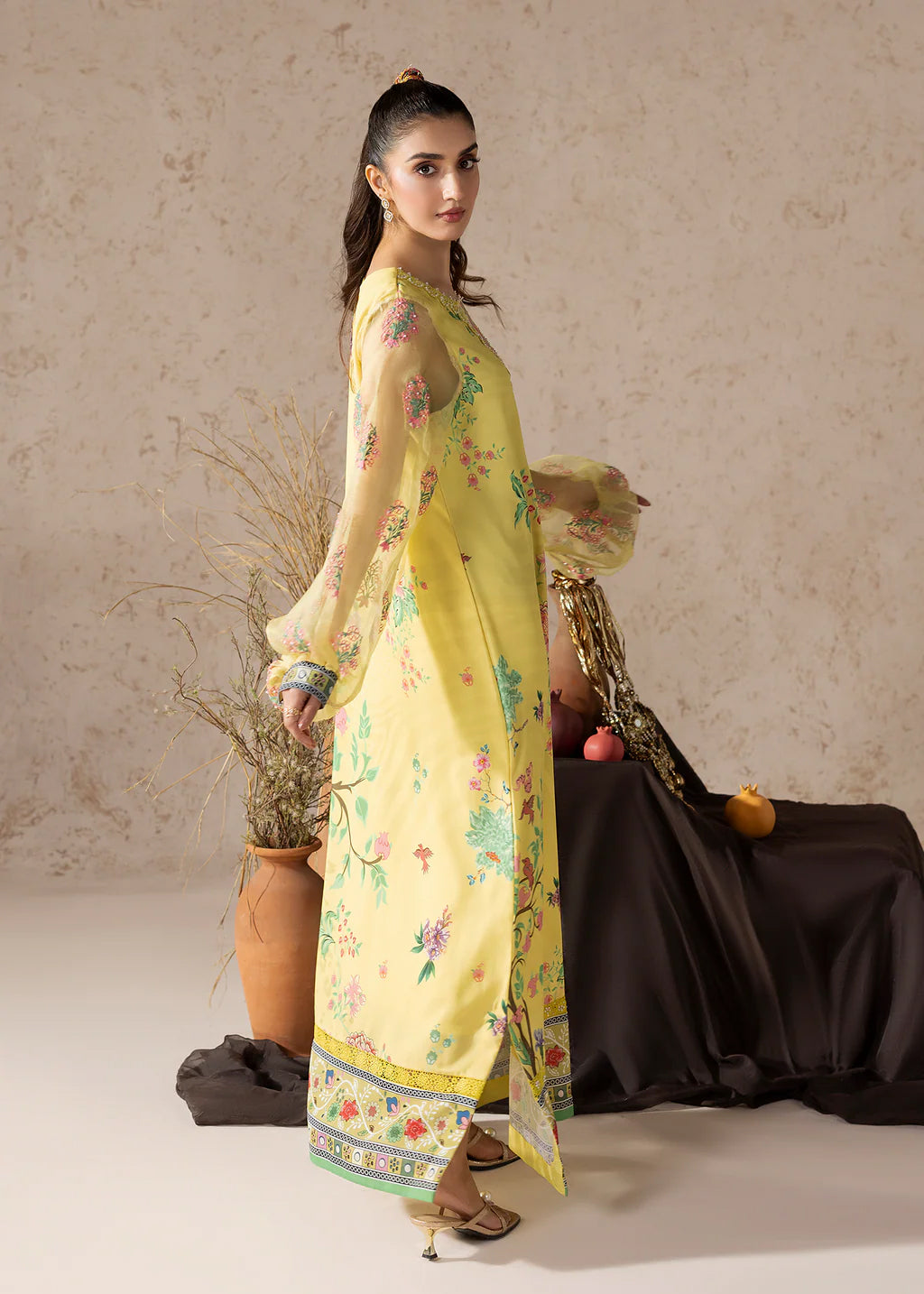 georgette Kaftan in Yellow