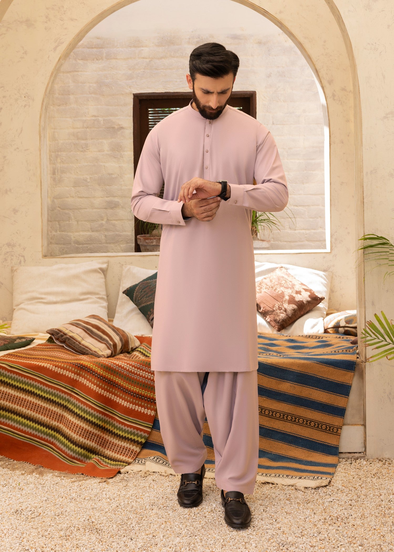 wash & wear Shalwar Kameez in Tea rose pink by Black Pearl
