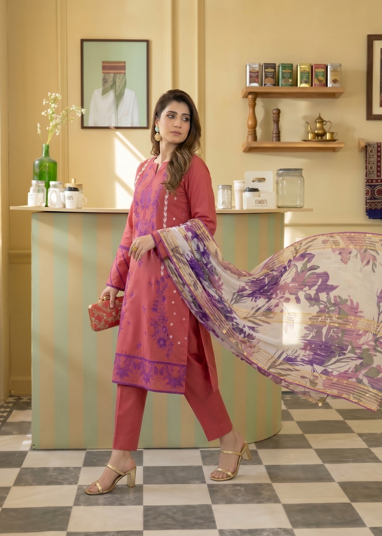 lawn Kurta Set in Lusty gallant