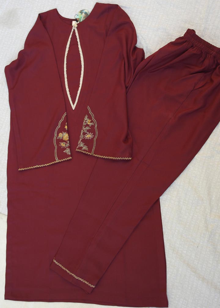 ribbed lawn Kurta Set in Maroon